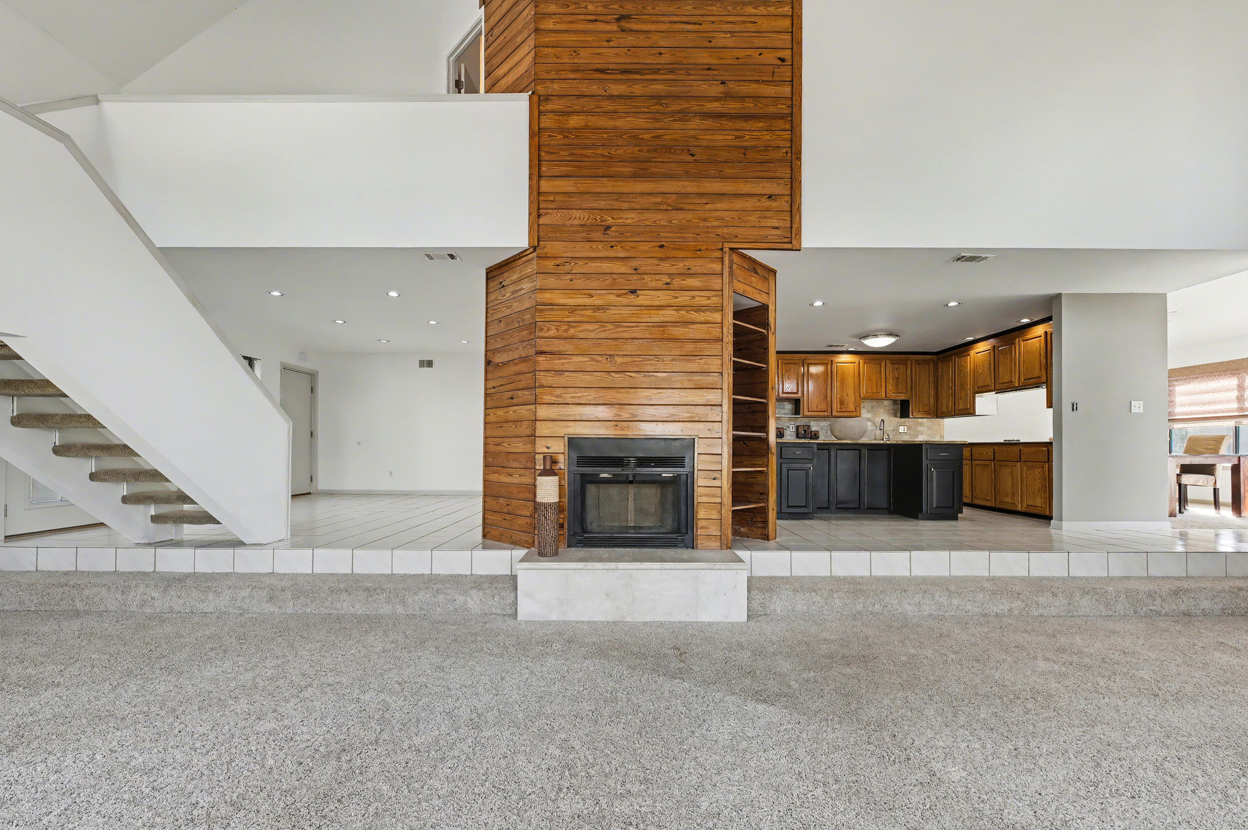 WHISPER BAY - Residential