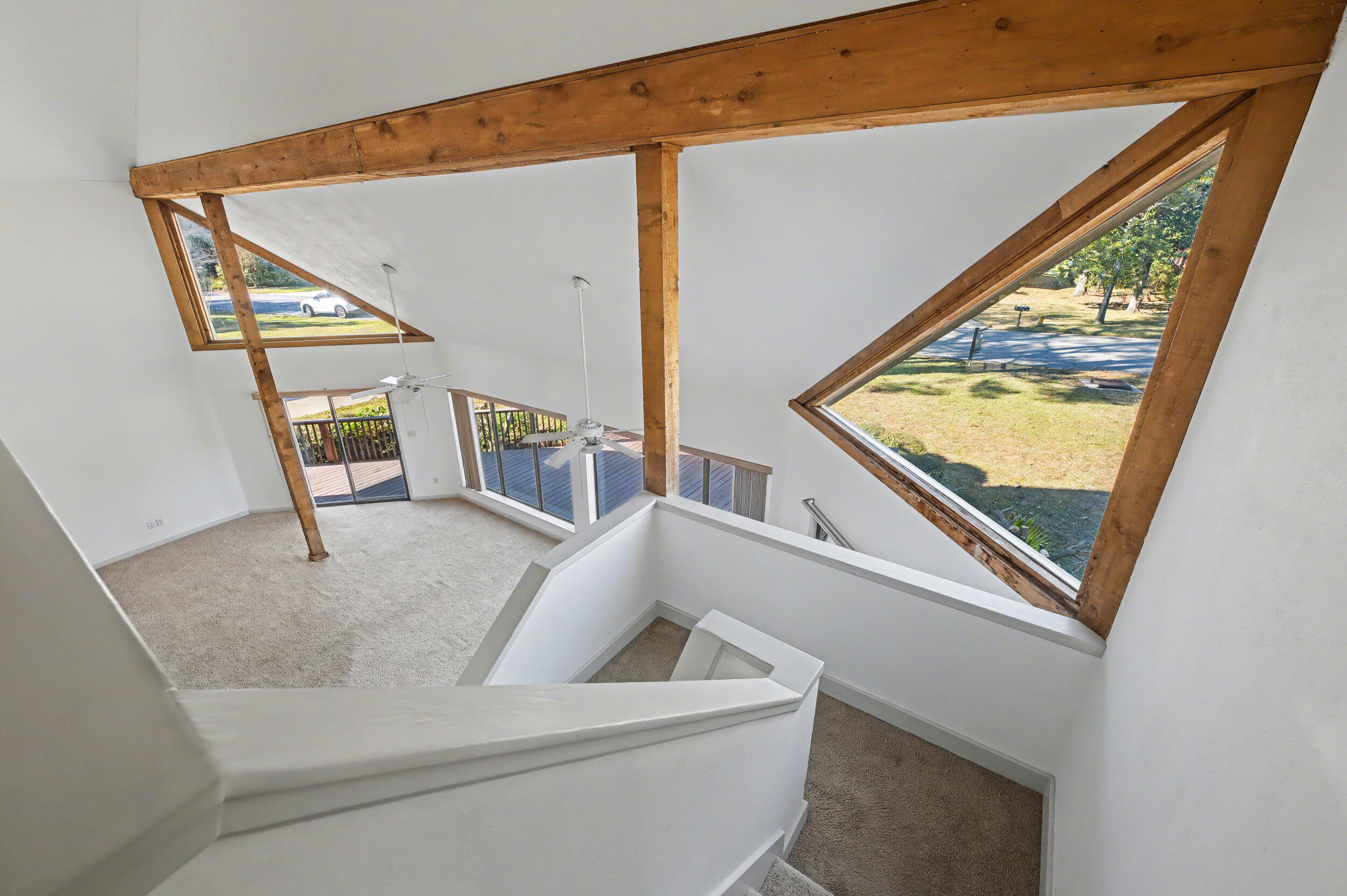 WHISPER BAY - Residential