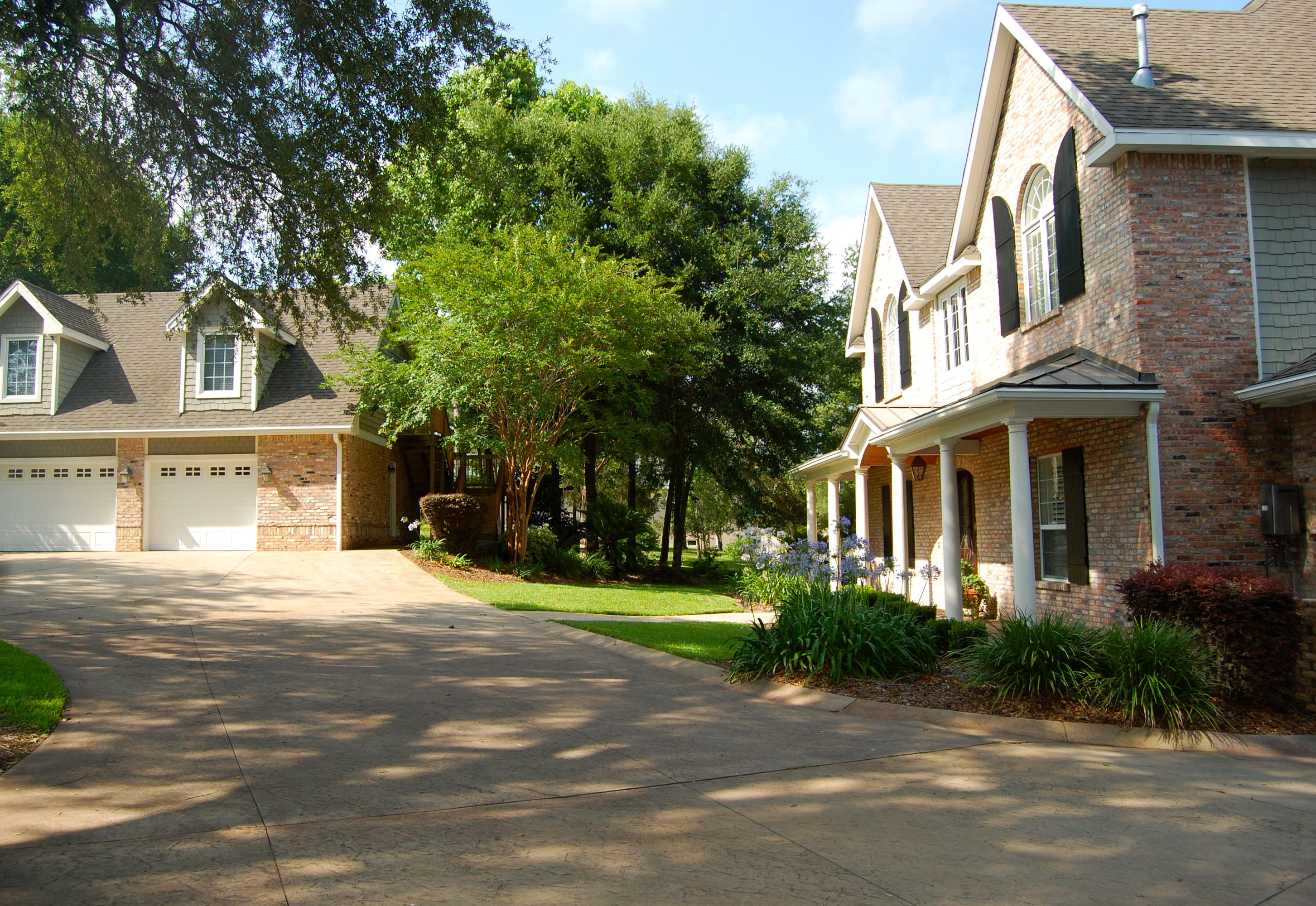 BAYOU POQUITO - Residential