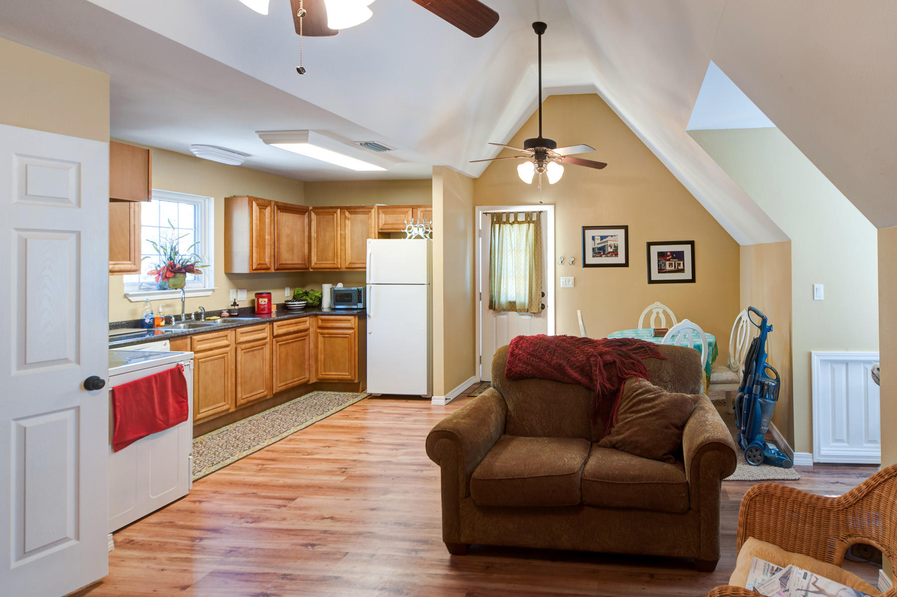 BAYOU POQUITO - Residential