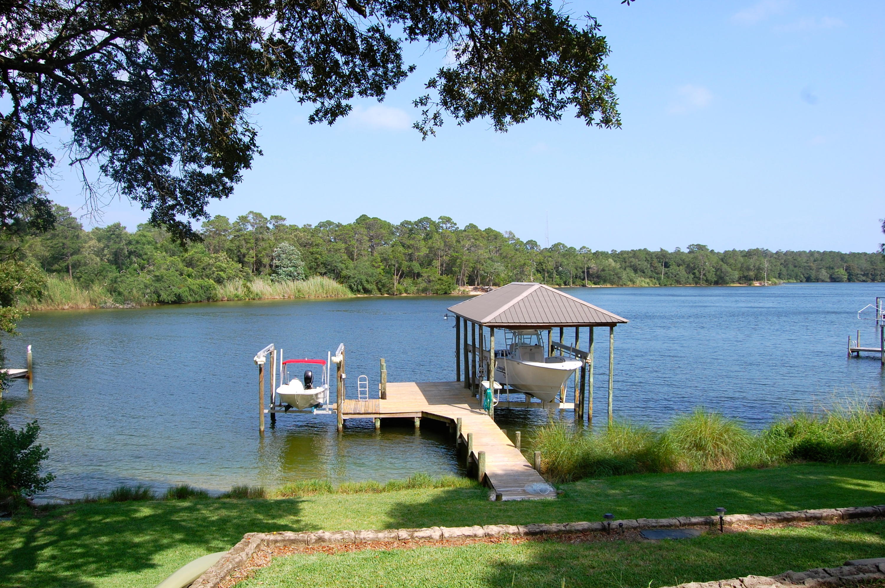 BAYOU POQUITO - Residential