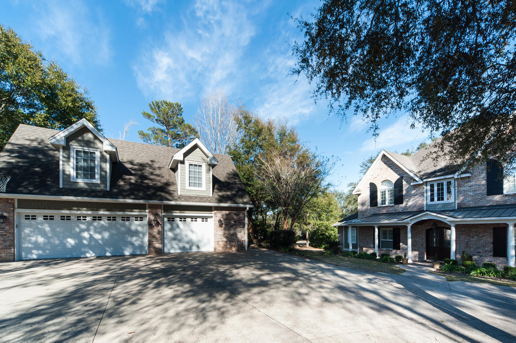 BAYOU POQUITO - Residential