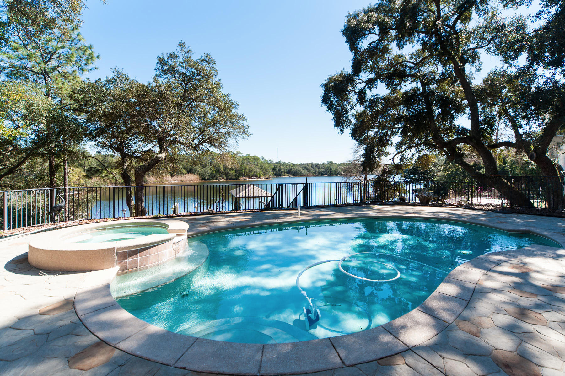 BAYOU POQUITO - Residential