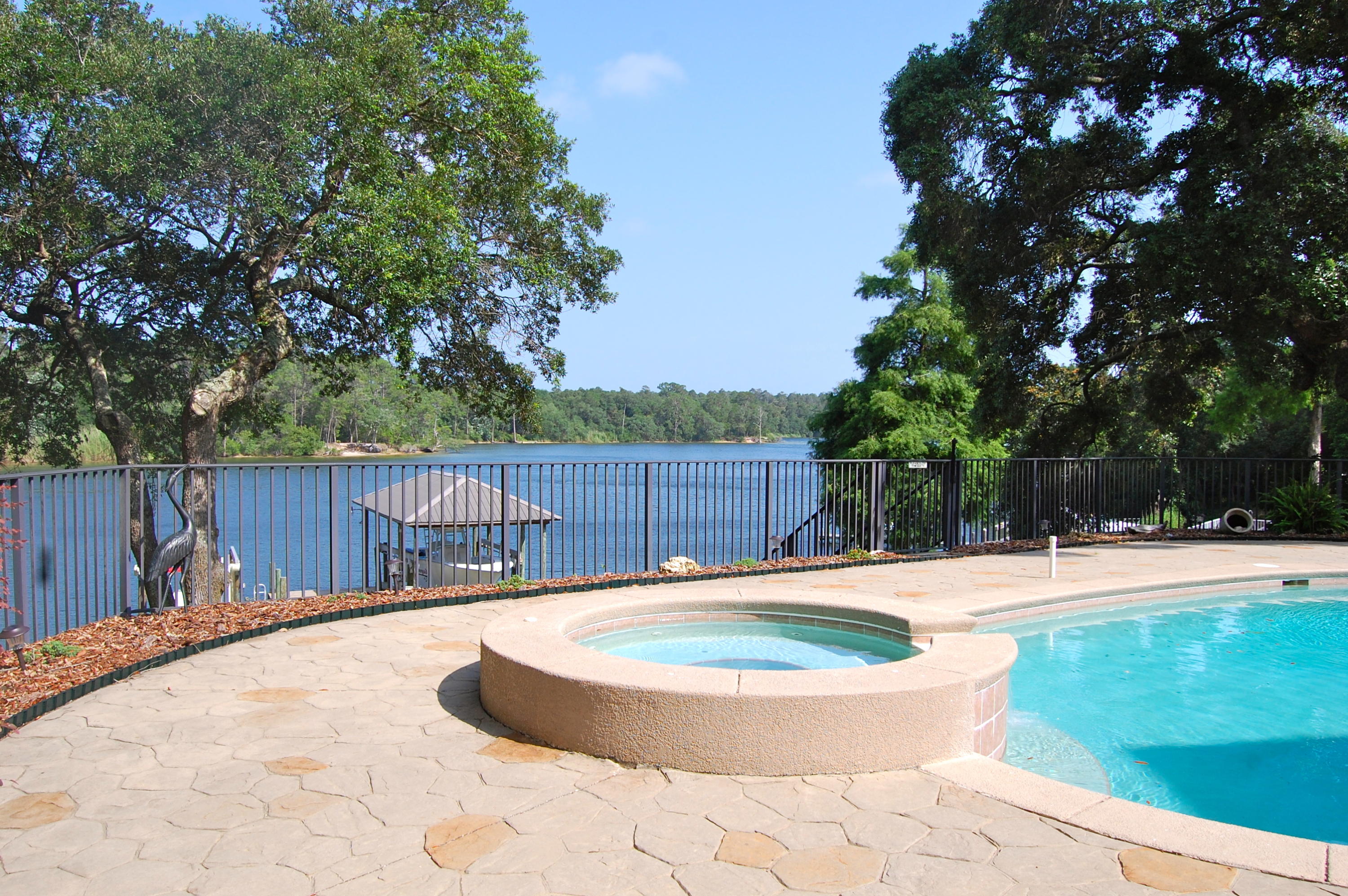 BAYOU POQUITO - Residential