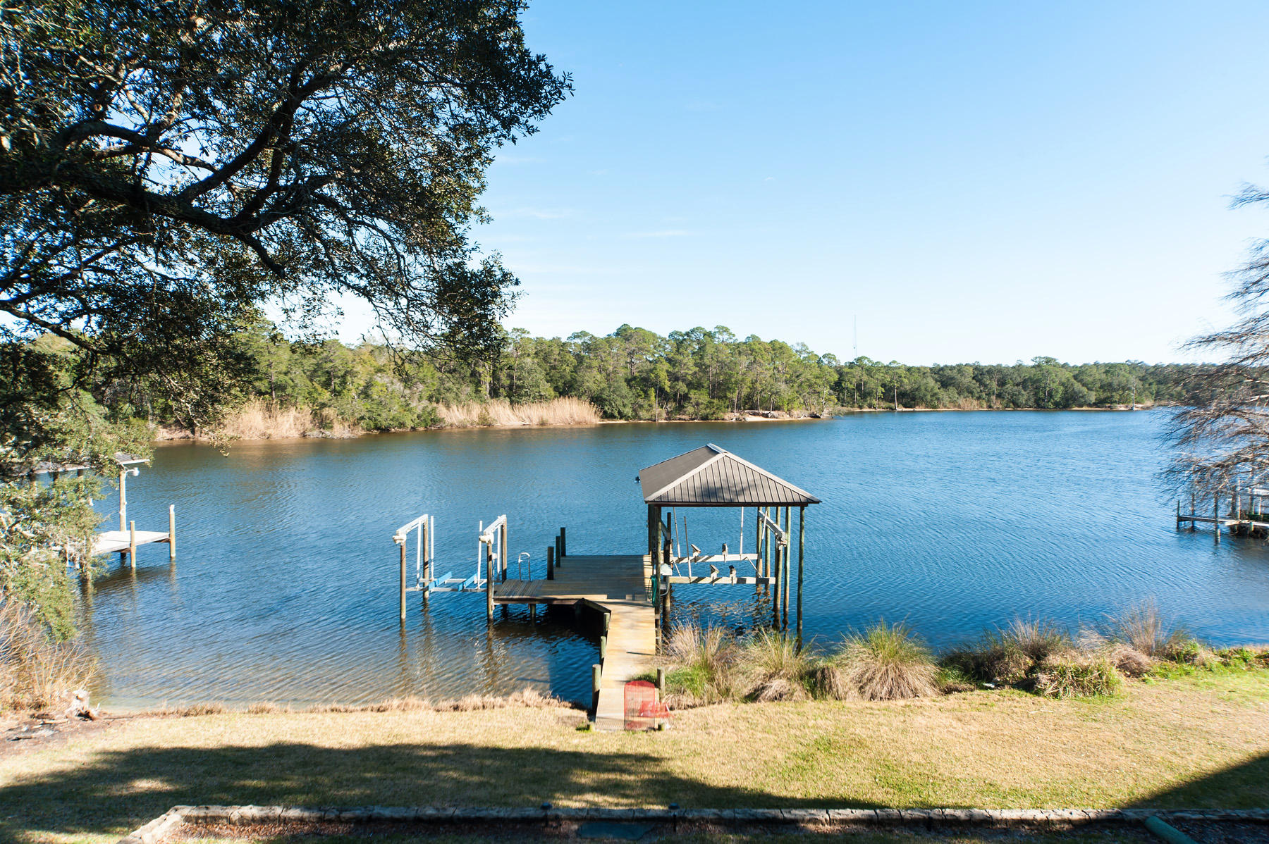 BAYOU POQUITO - Residential