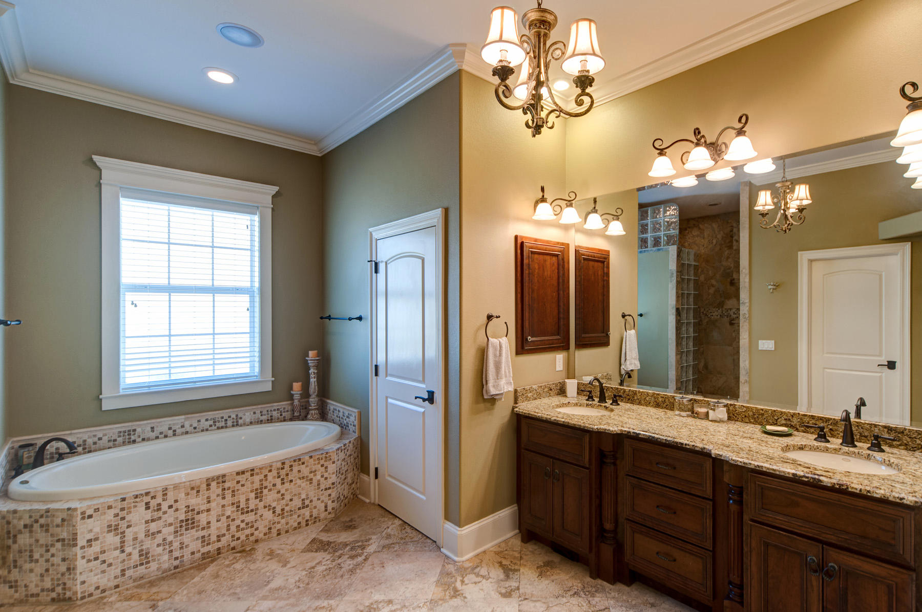 BAYOU POQUITO - Residential