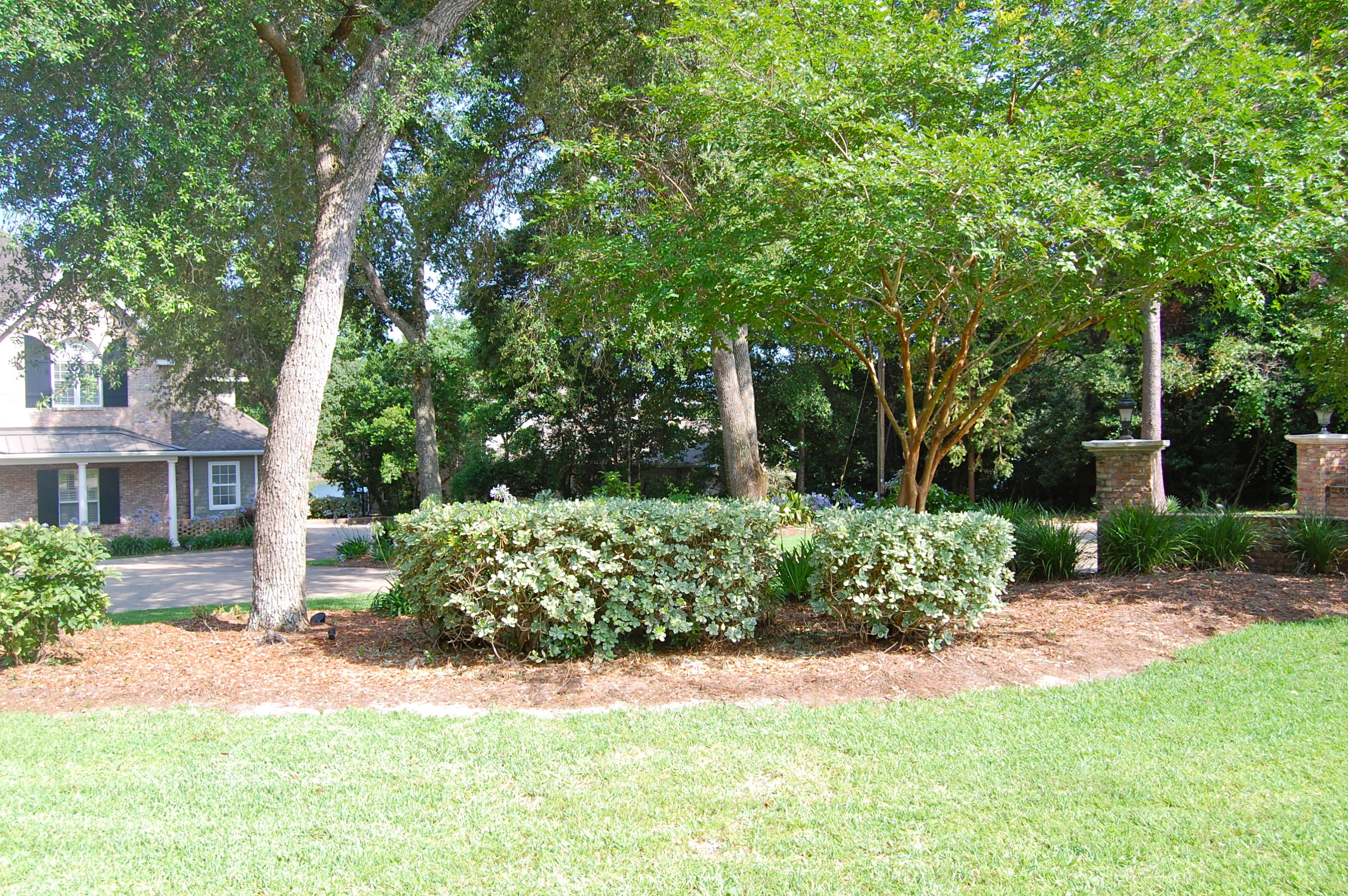 BAYOU POQUITO - Residential