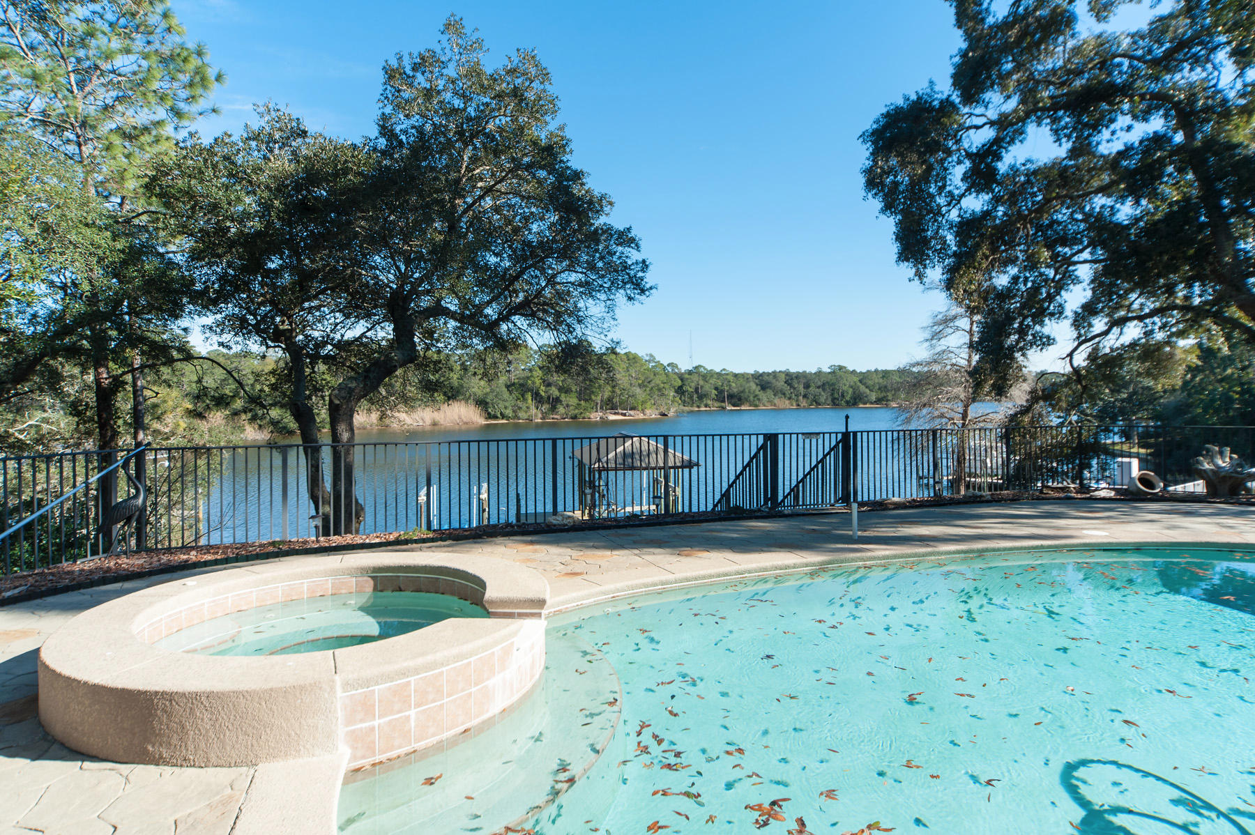 BAYOU POQUITO - Residential