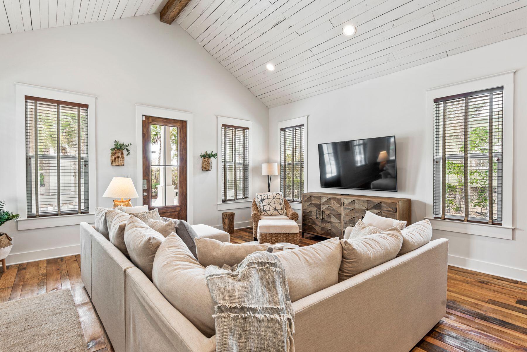 SEACREST BEACH - Residential