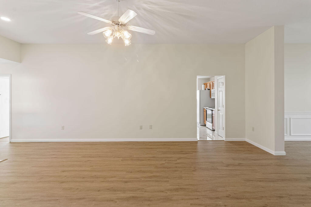 HUNTERS RUN S/D - Residential