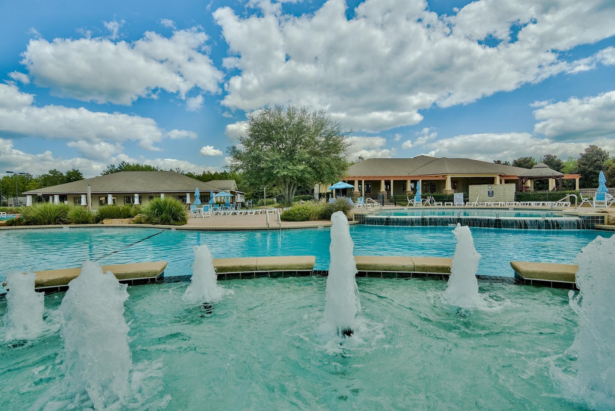 HAMMOCK BAY - MILL COTTAGES - Residential