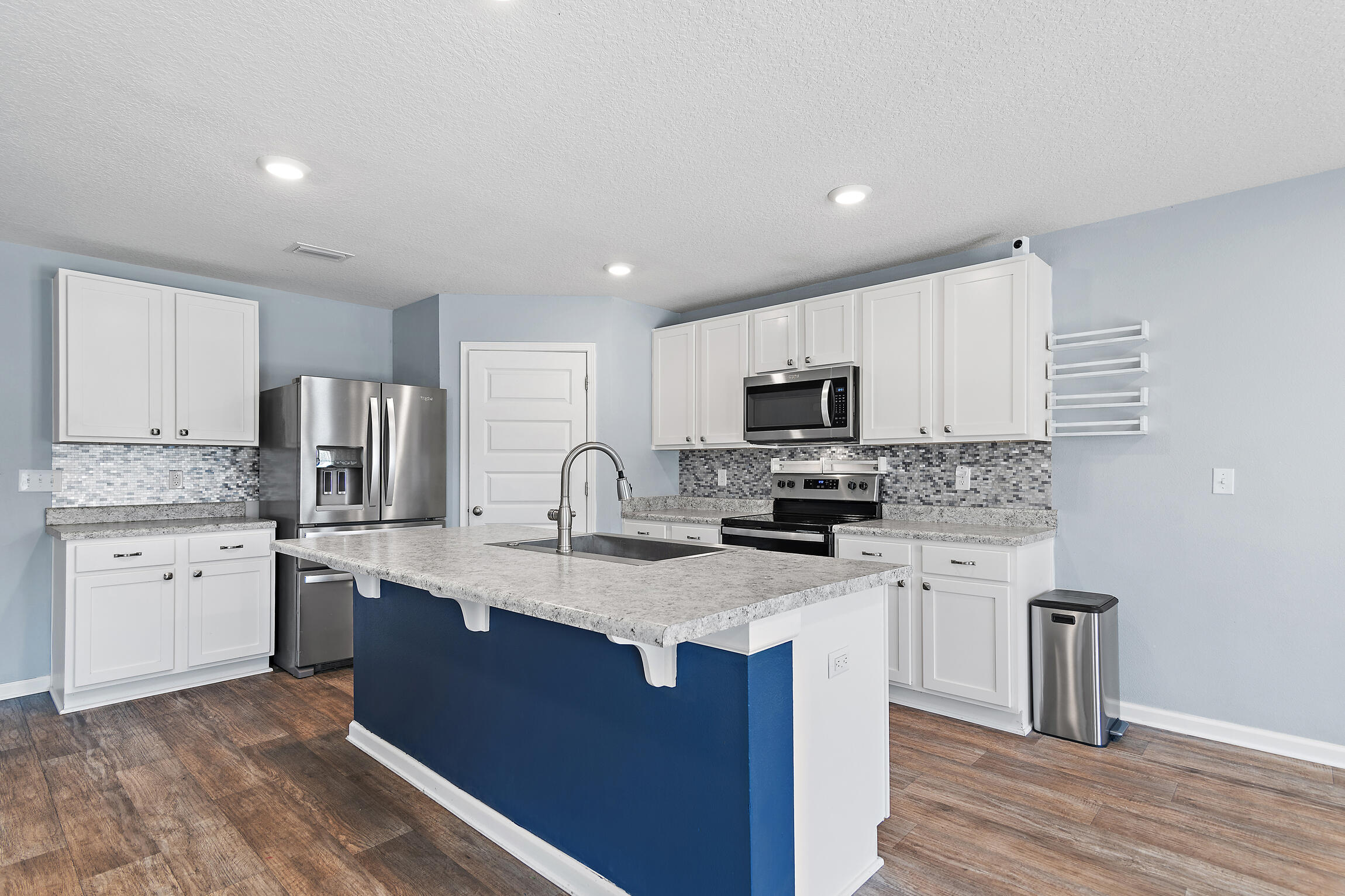HAMMOCK BAY - MILL COTTAGES - Residential