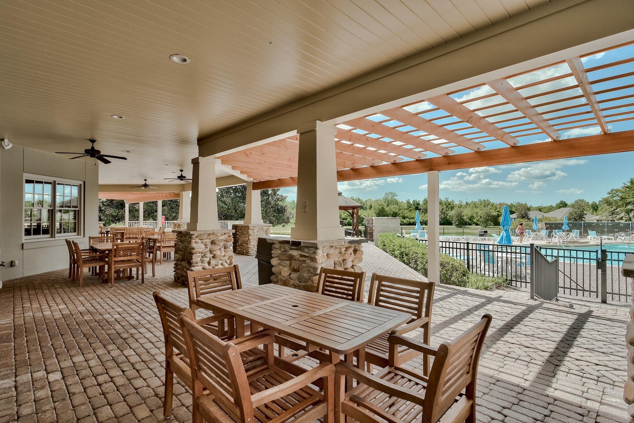 HAMMOCK BAY - MILL COTTAGES - Residential