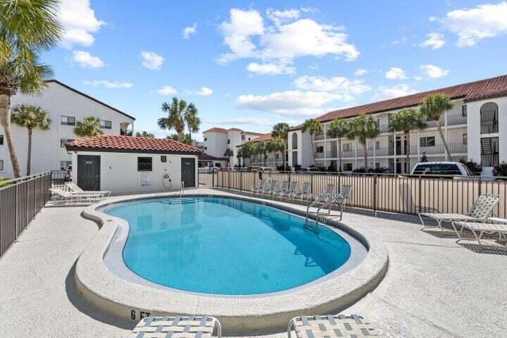 The Palms at Seagrove - Residential