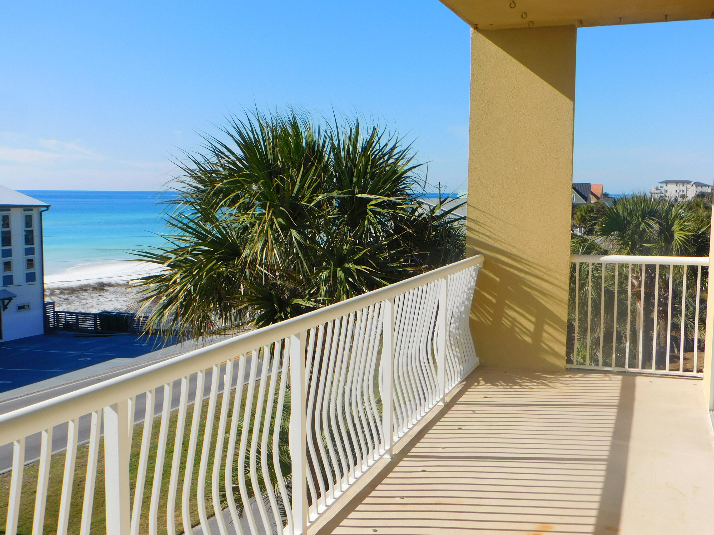 BEACH RETREAT - Residential