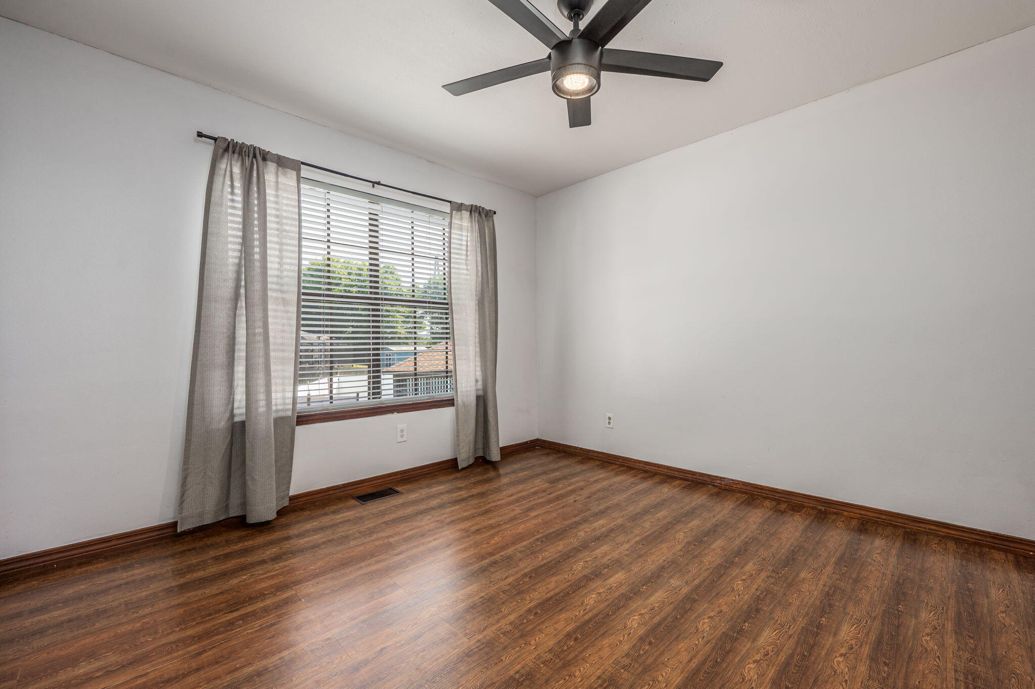GRENETREE UNIT 3 - Residential