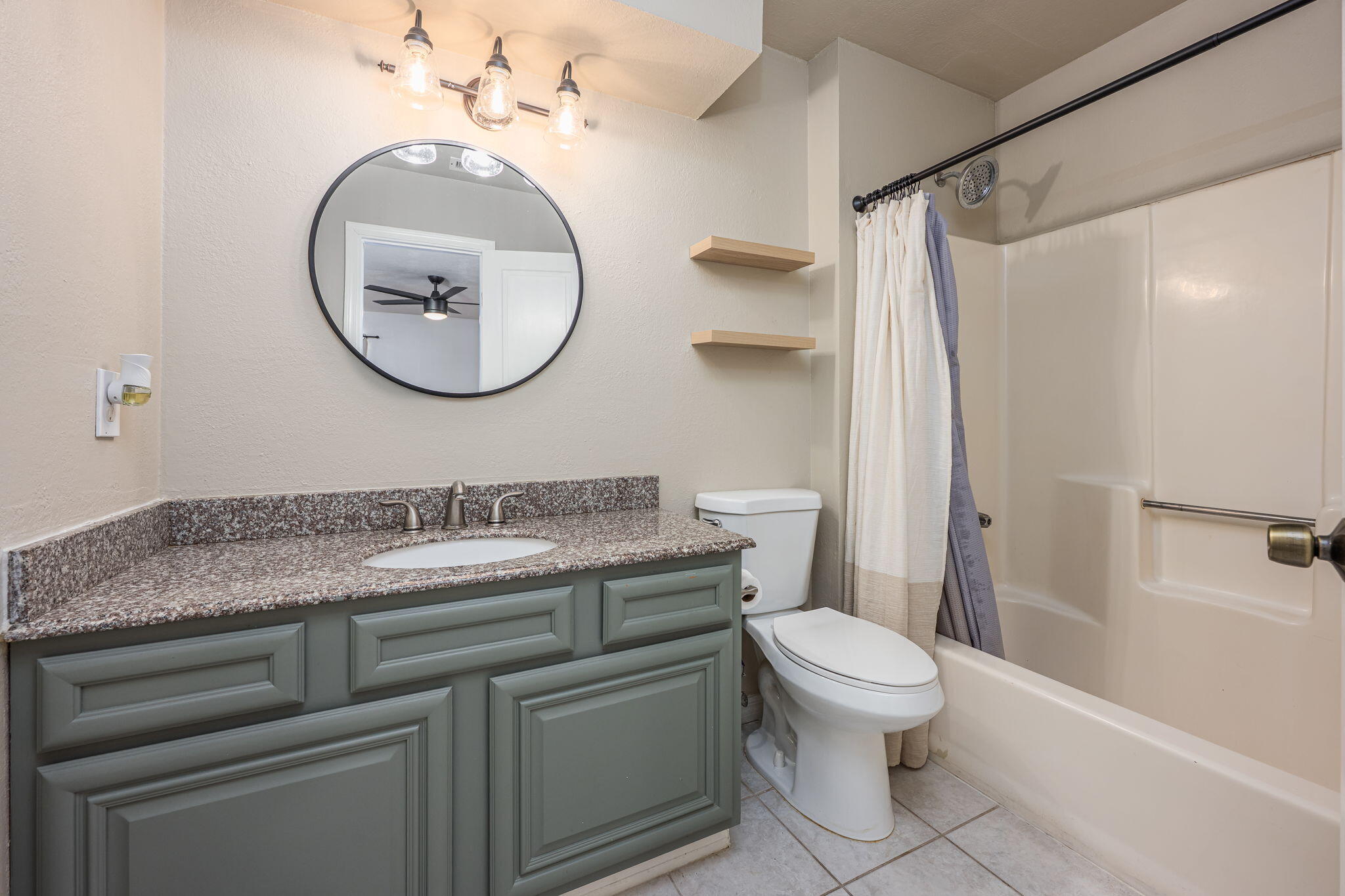 GRENETREE UNIT 3 - Residential