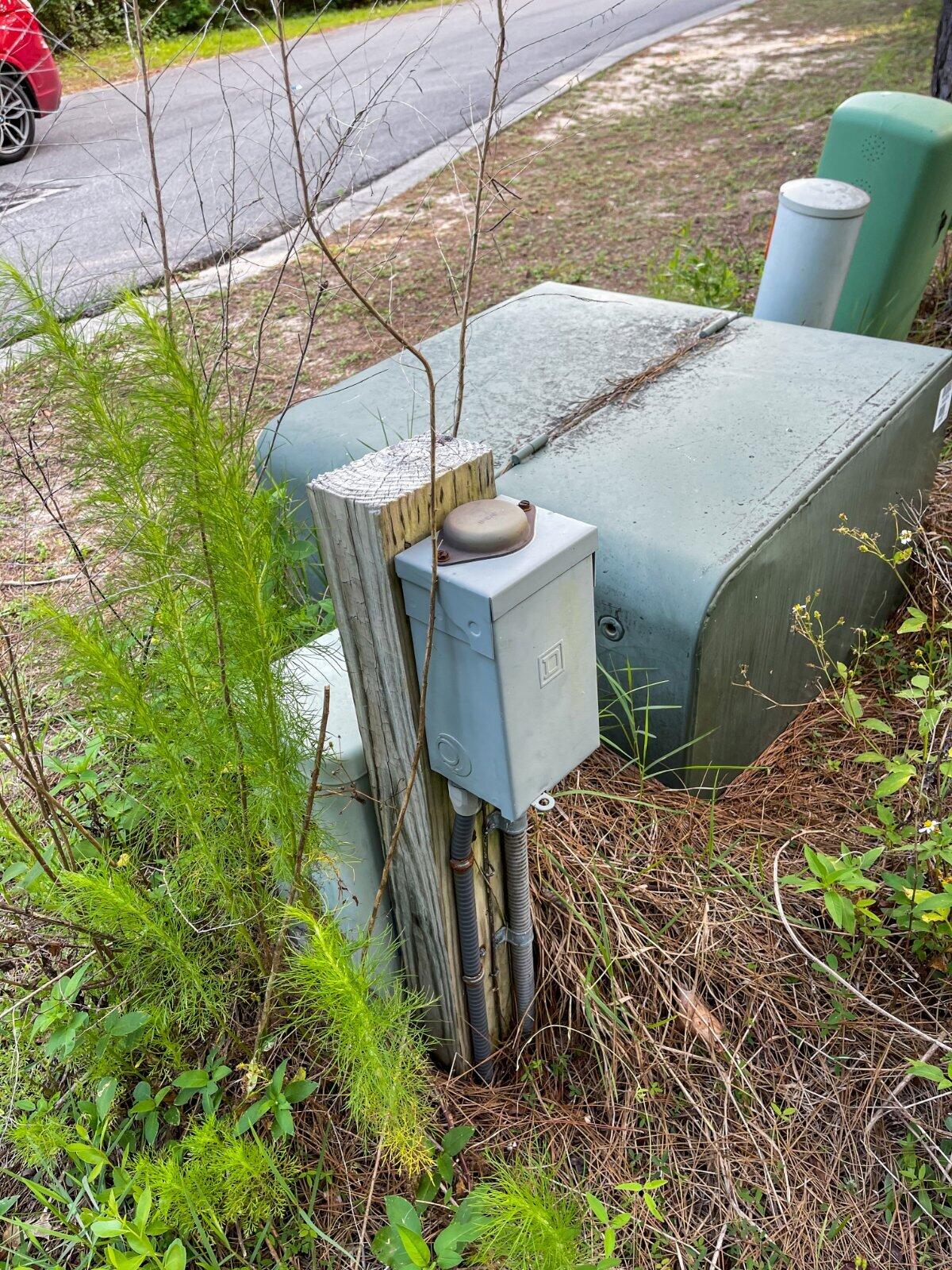 LOT 28 BLK A MACK BAYOU ESTATE S/D PB 14-25 OR 2288-1876 OR 2573-1156 OR 2654-3694 - Land