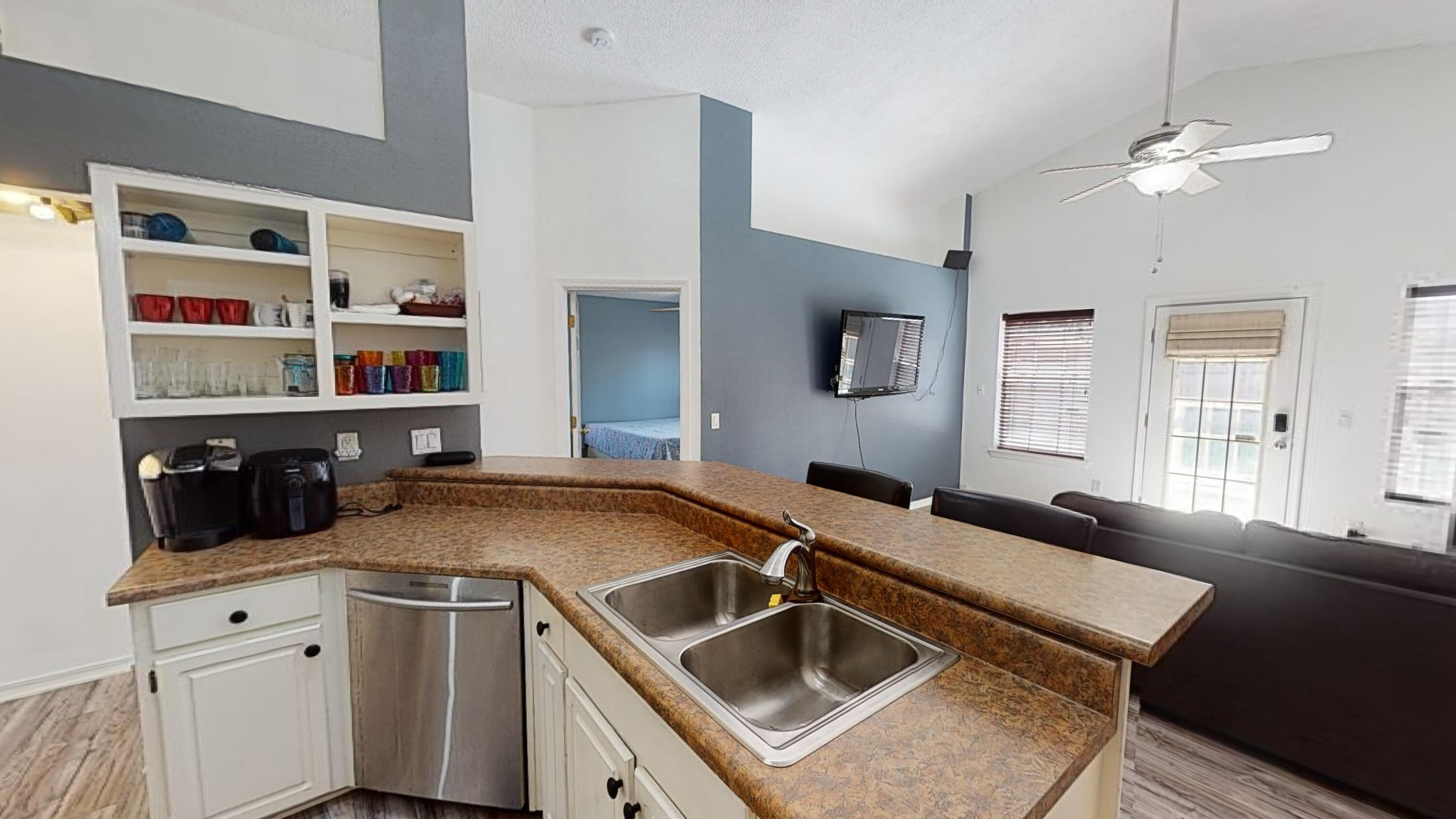 IVALEA GARDENS - Residential