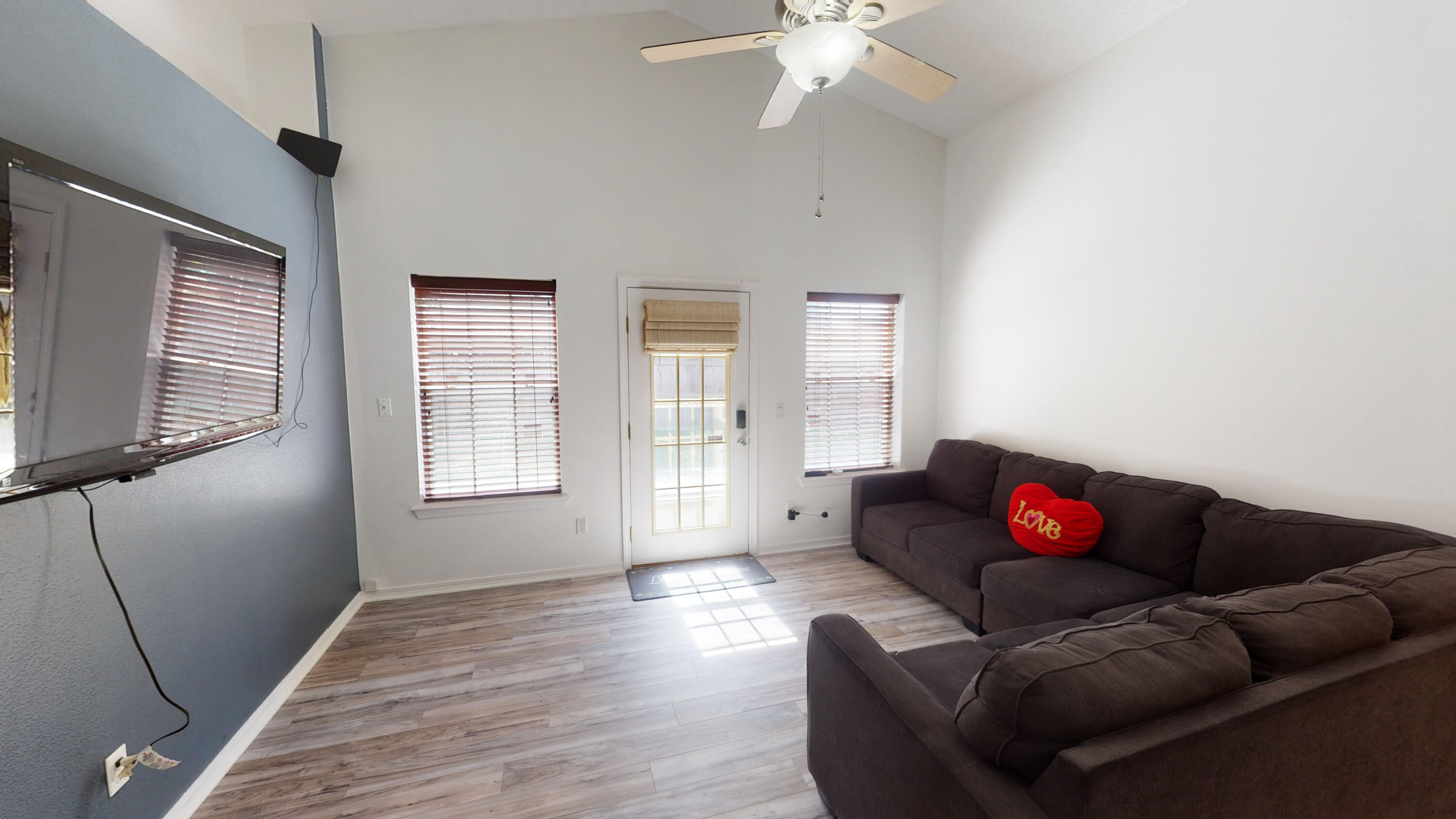 IVALEA GARDENS - Residential