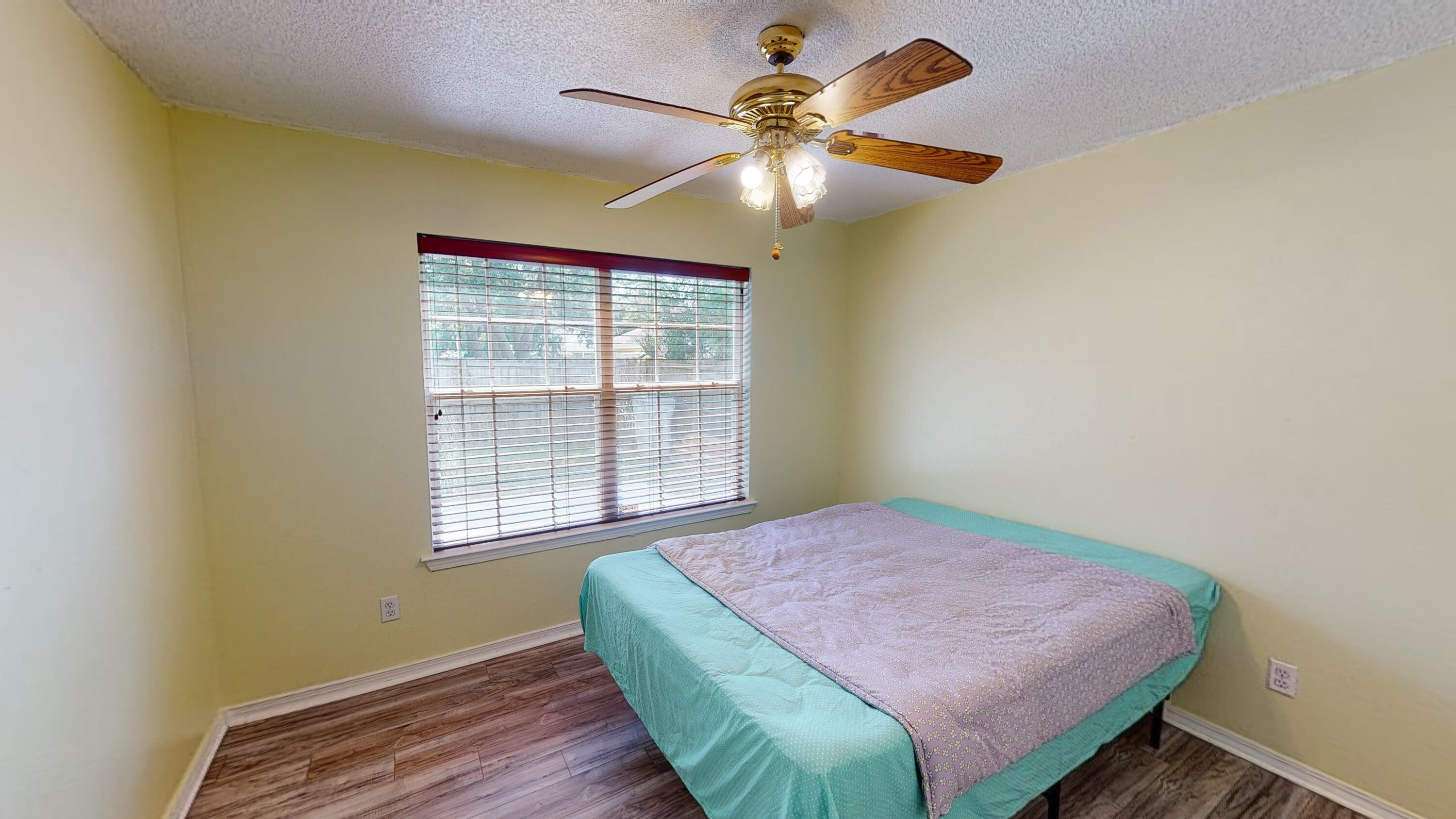 IVALEA GARDENS - Residential