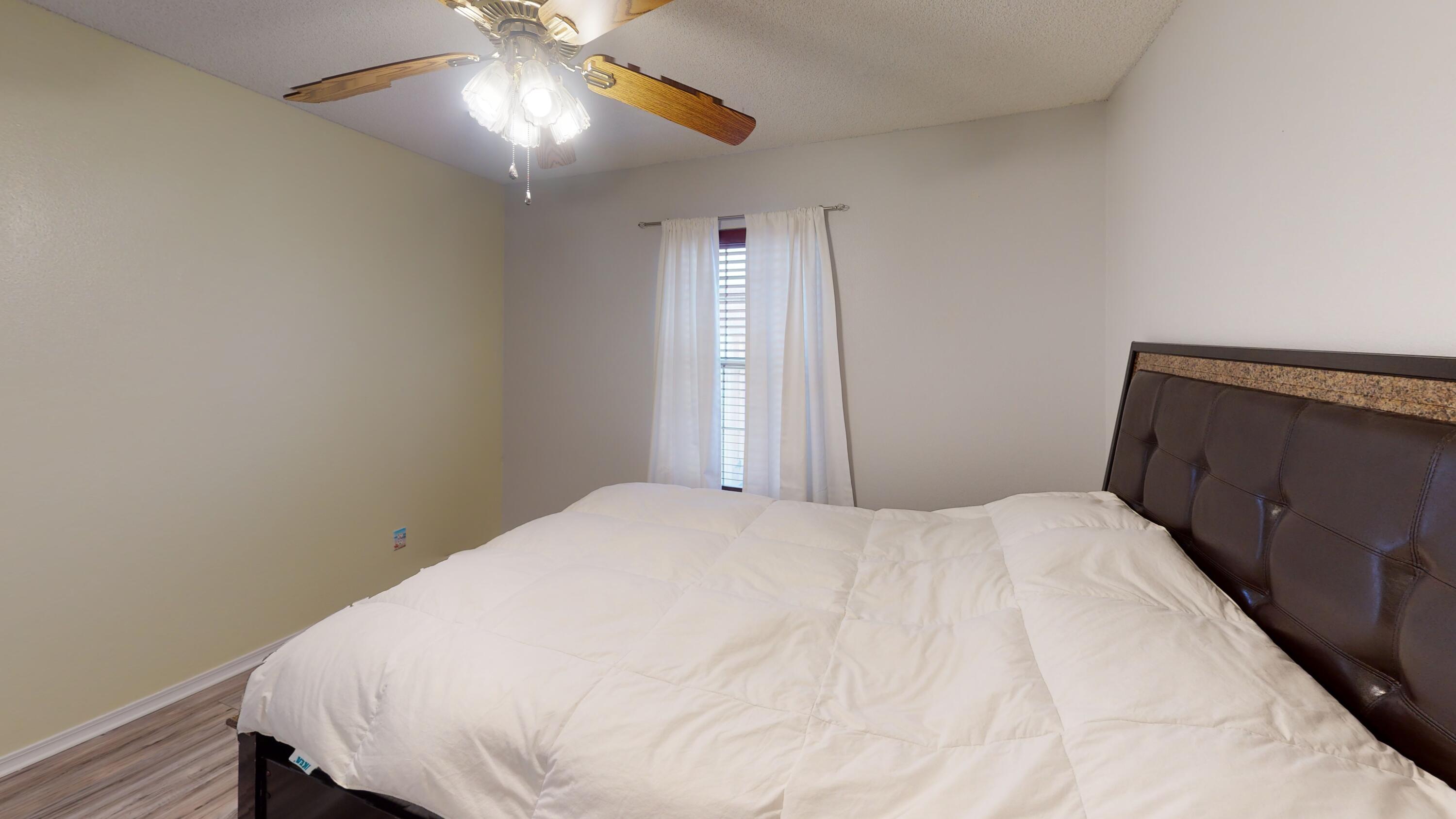 IVALEA GARDENS - Residential