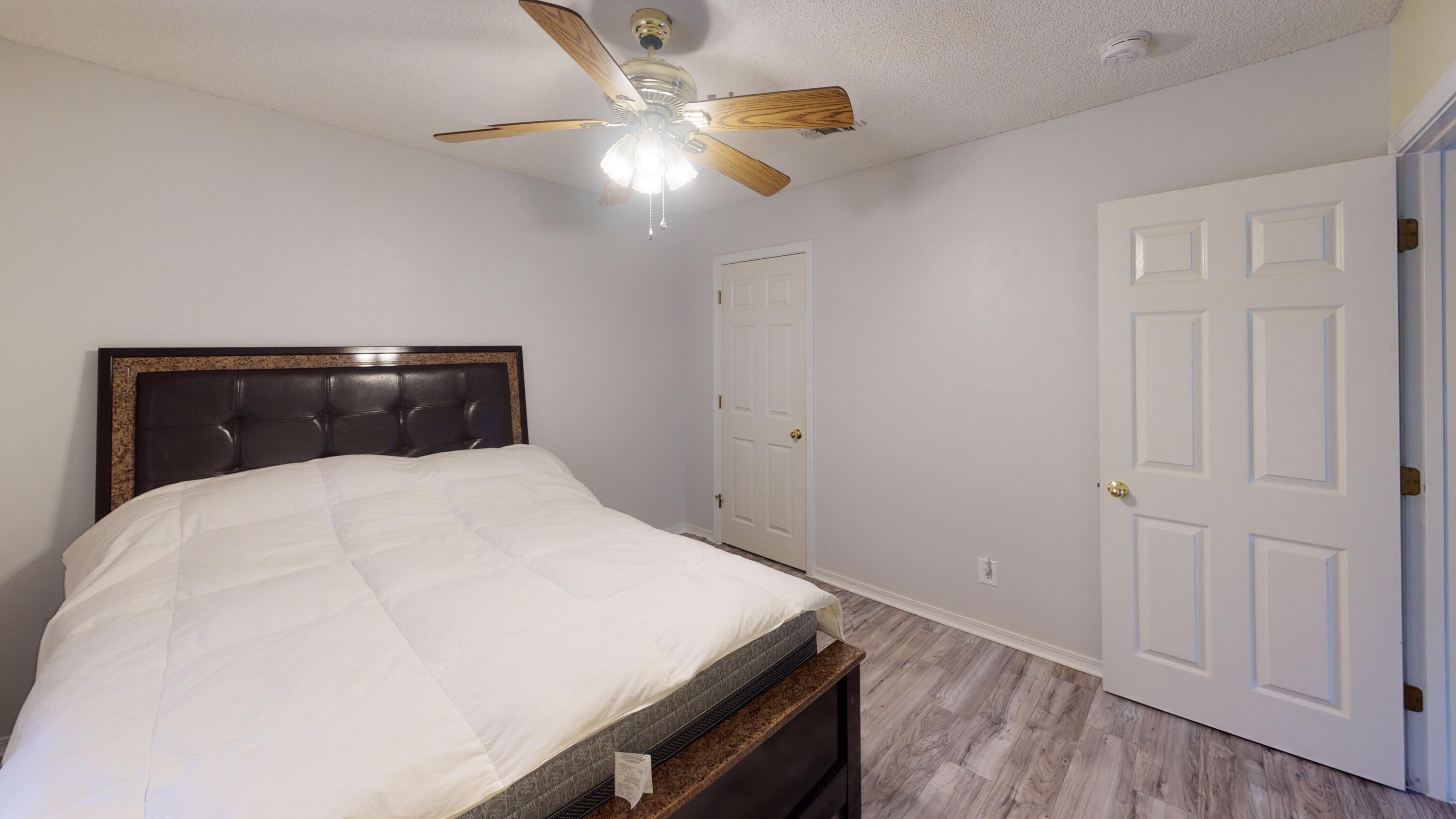 IVALEA GARDENS - Residential