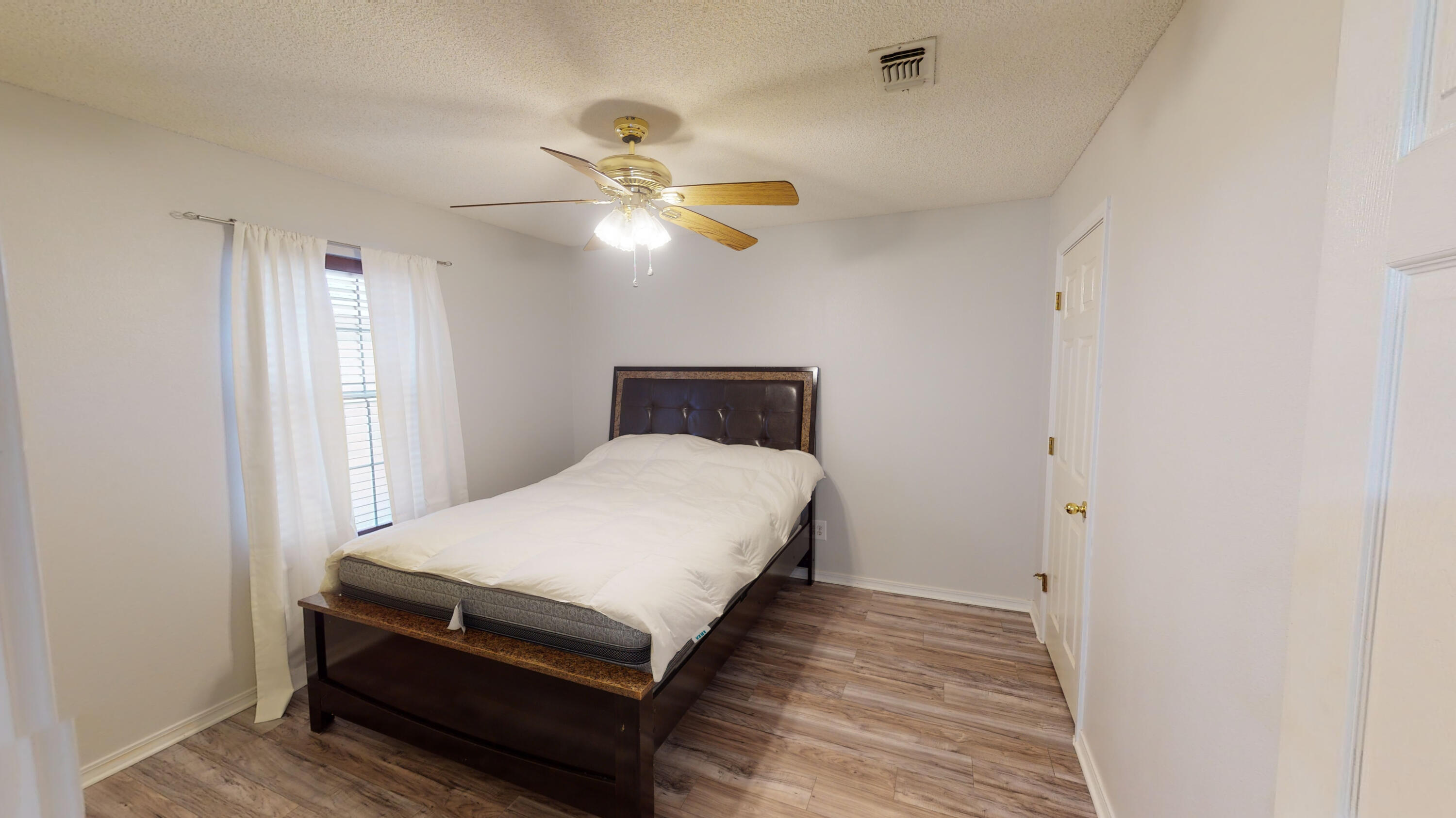 IVALEA GARDENS - Residential