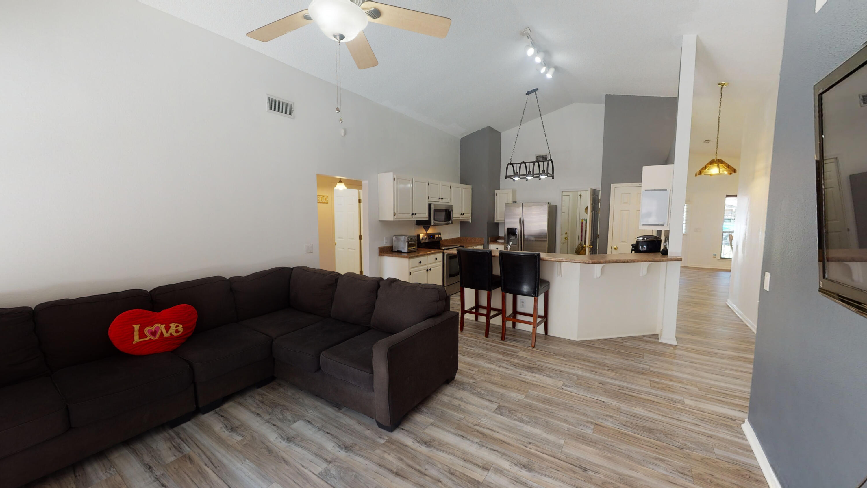 IVALEA GARDENS - Residential