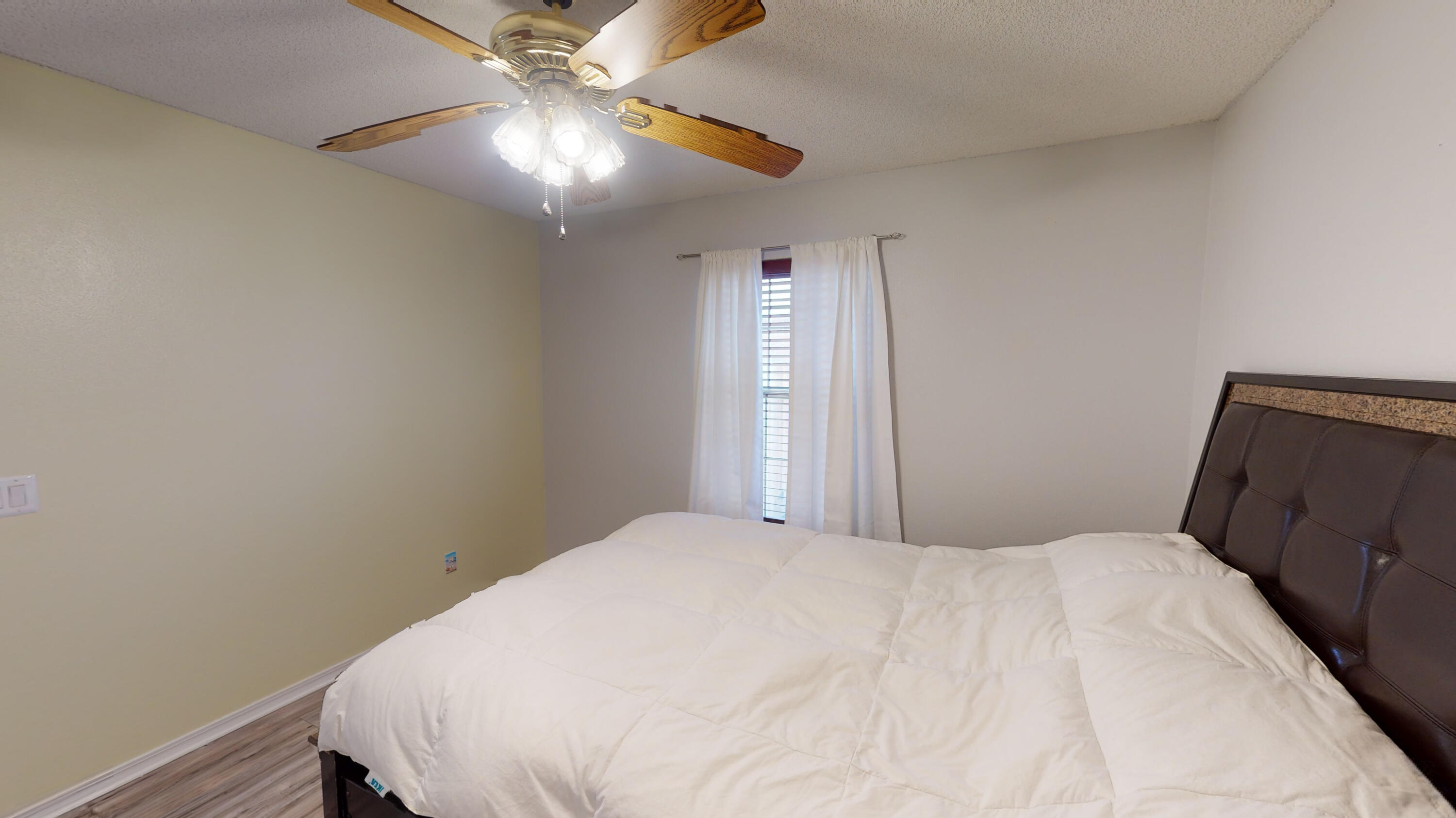 IVALEA GARDENS - Residential