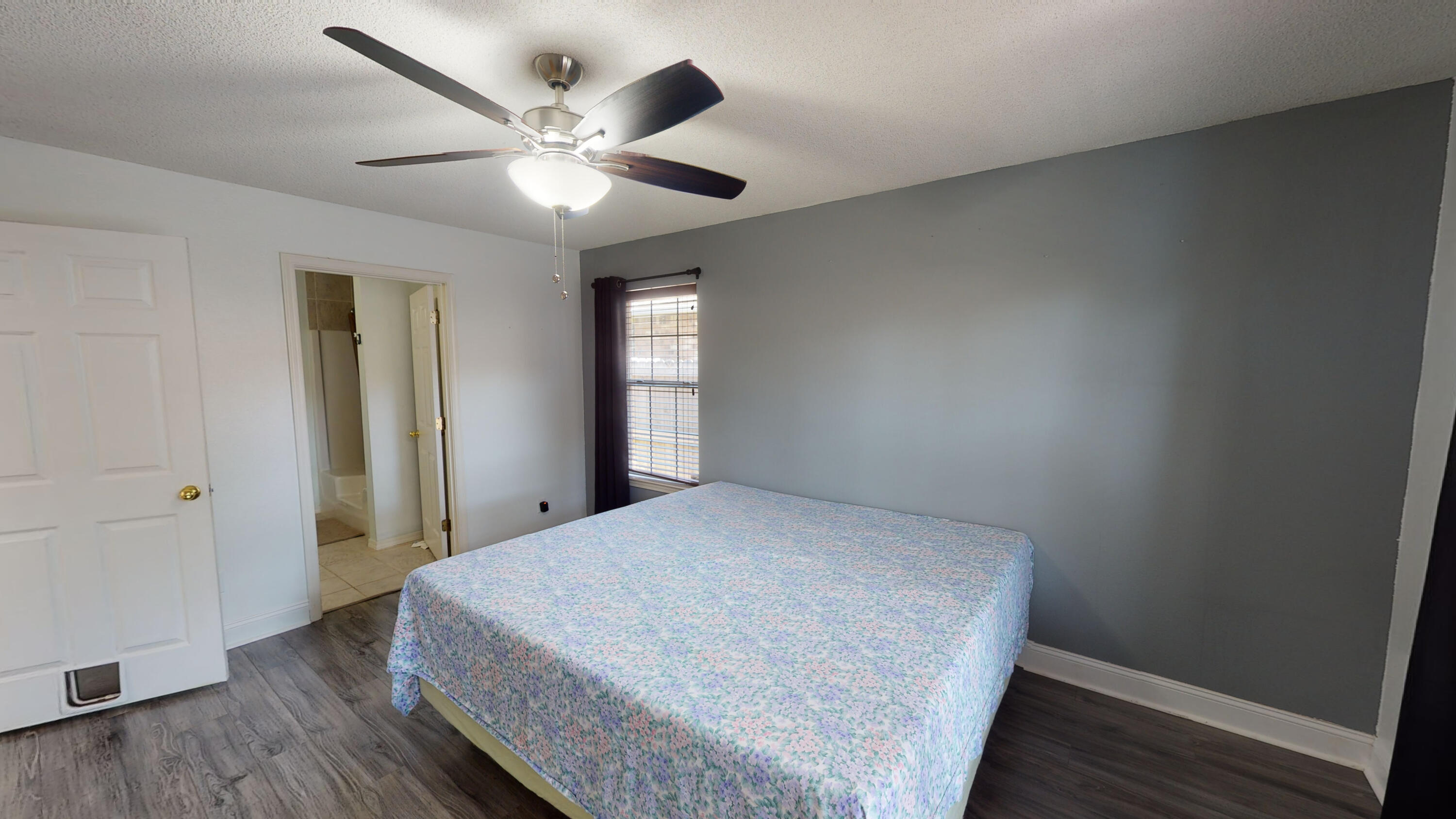 IVALEA GARDENS - Residential