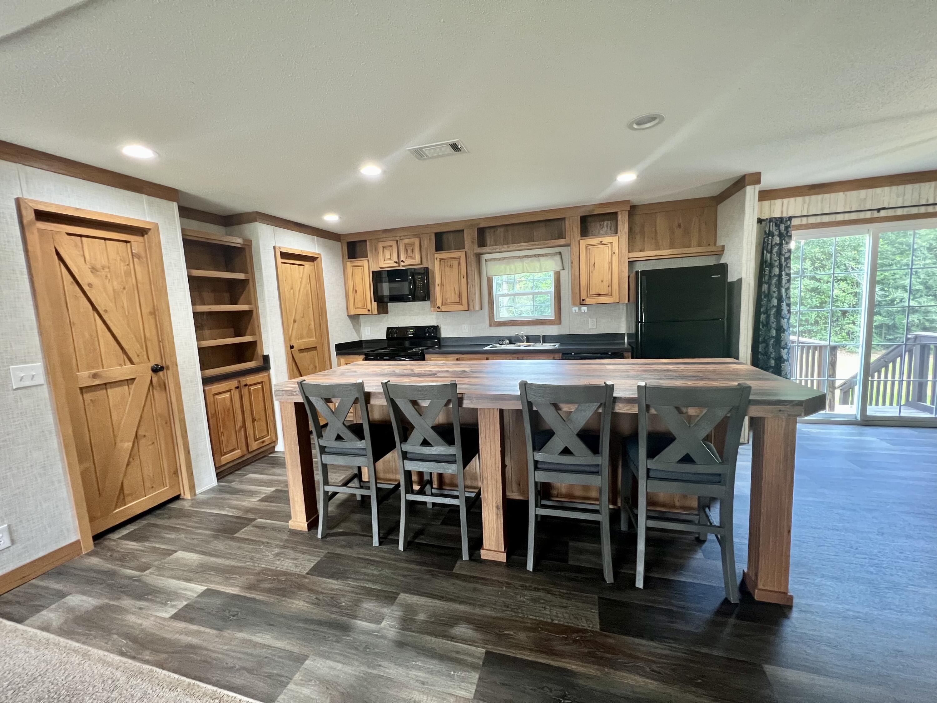 Crestview - Residential Lease
