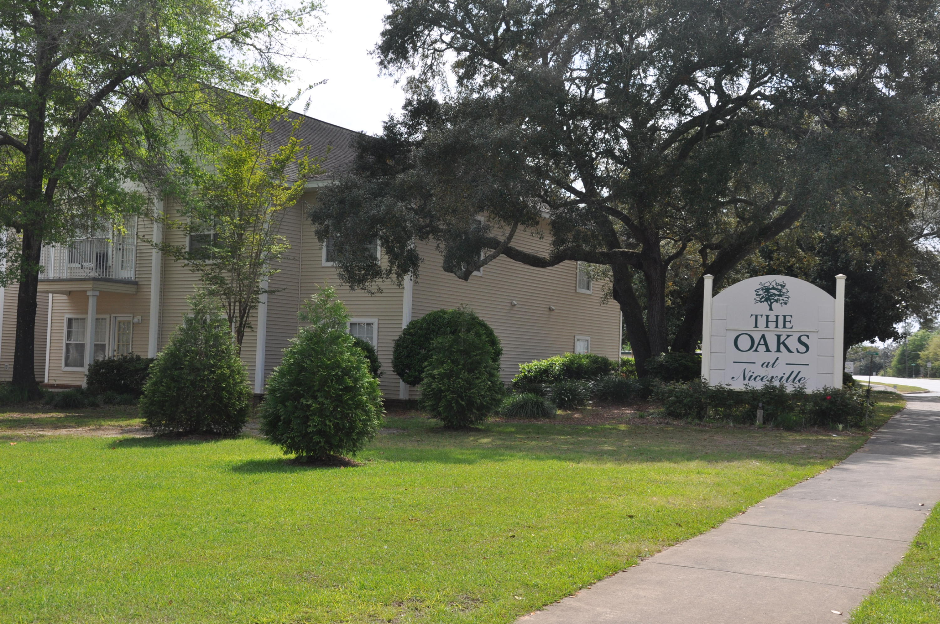 THE OAKS AT NICEVILLE, Bld 3,  unit 206 - Residential