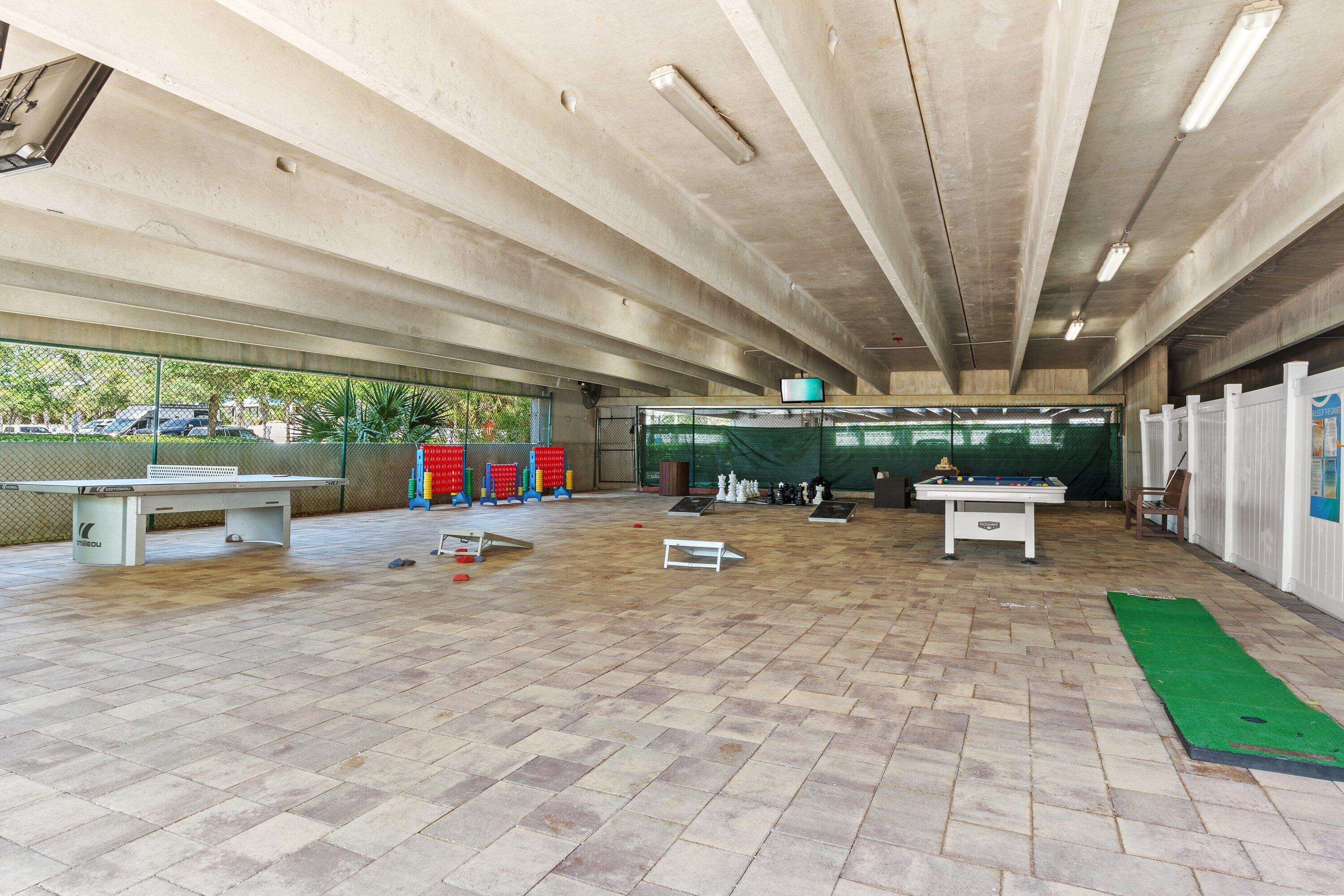 EMERALD BEACH PH 1 - Residential