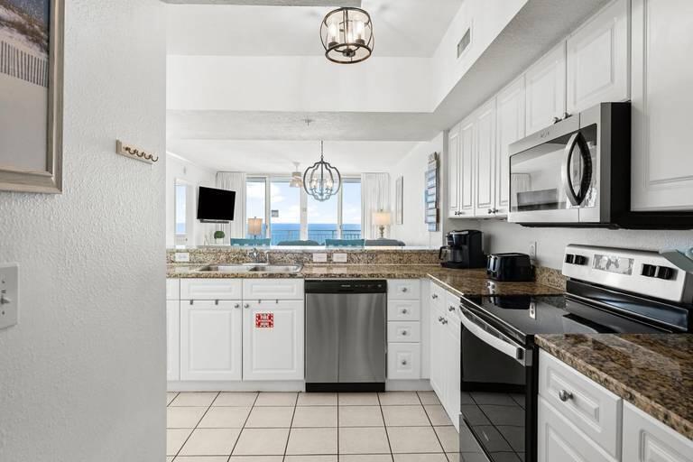 EMERALD BEACH PH 1 - Residential