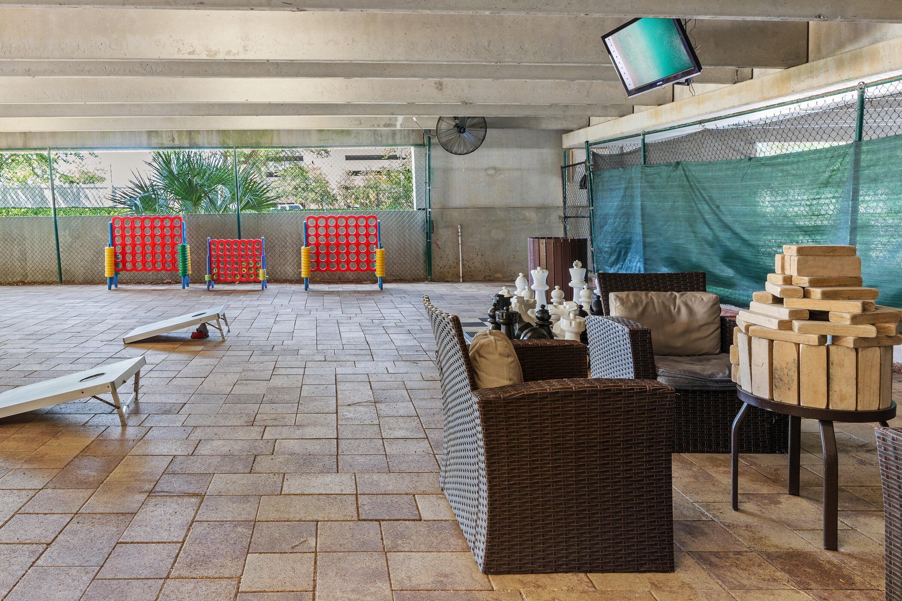 EMERALD BEACH PH 1 - Residential