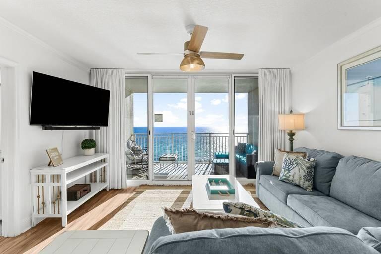 EMERALD BEACH PH 1 - Residential