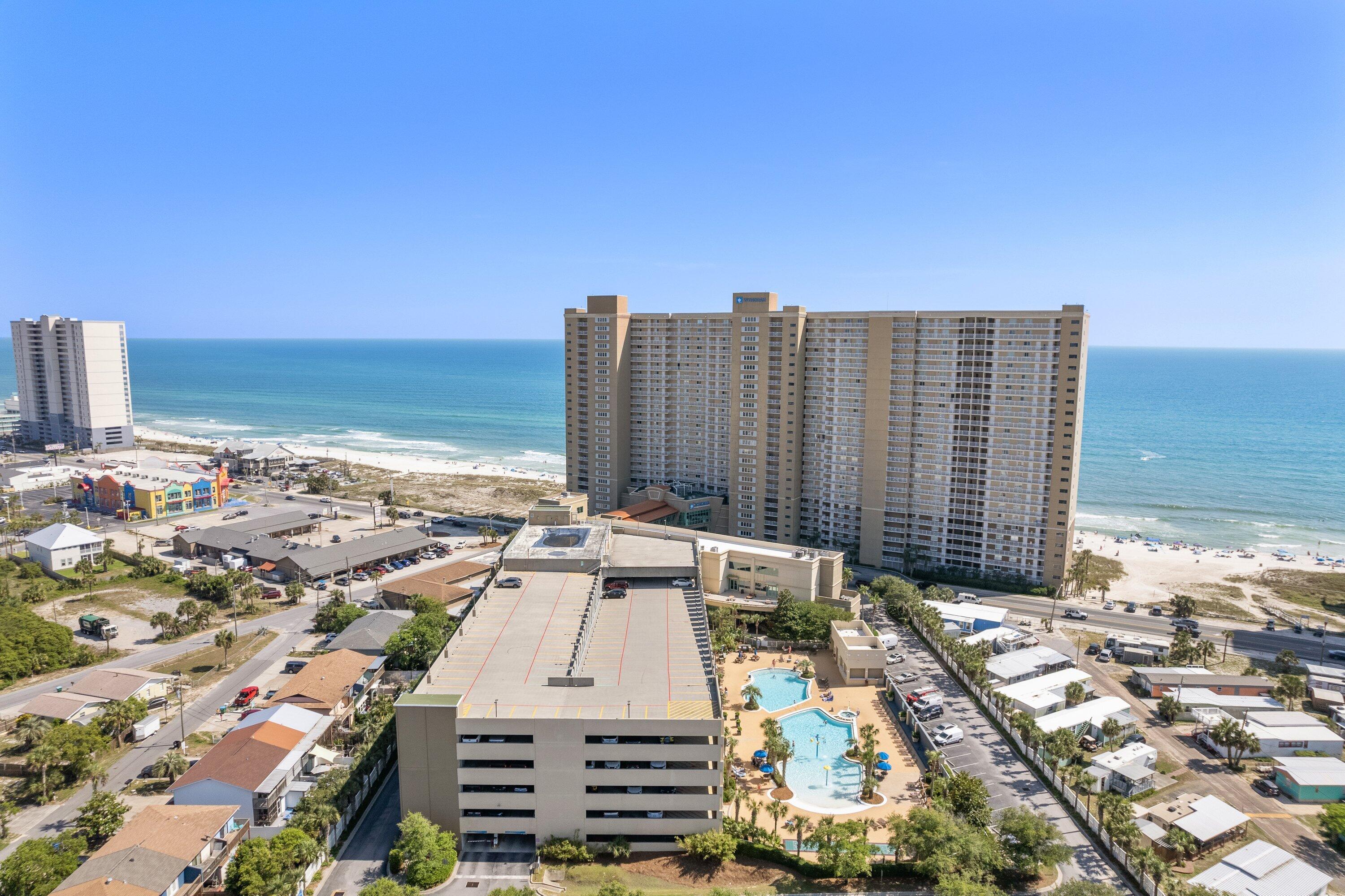 EMERALD BEACH PH 1 - Residential