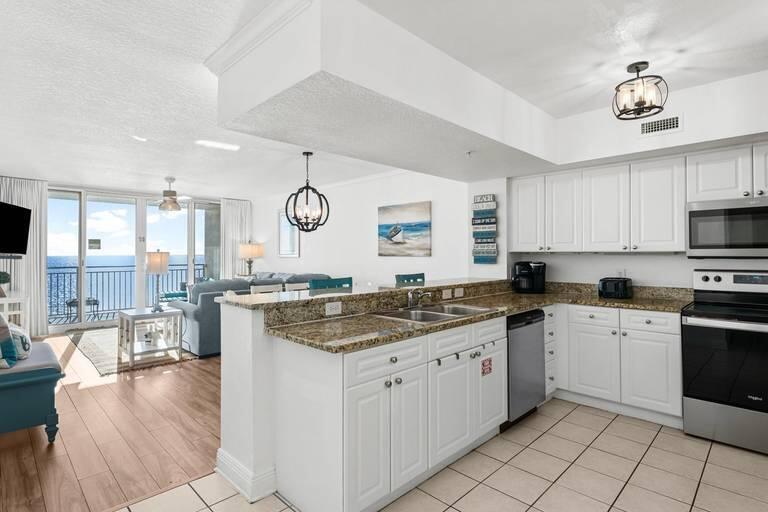 EMERALD BEACH PH 1 - Residential