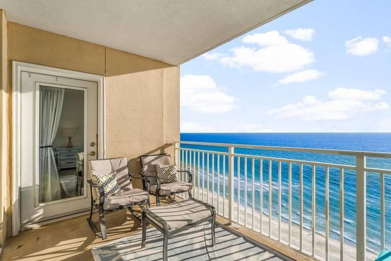 EMERALD BEACH PH 1 - Residential