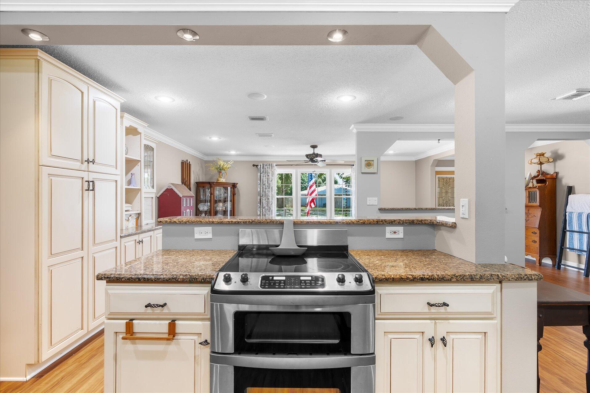 VICTORIA GARDENS 3 - Residential