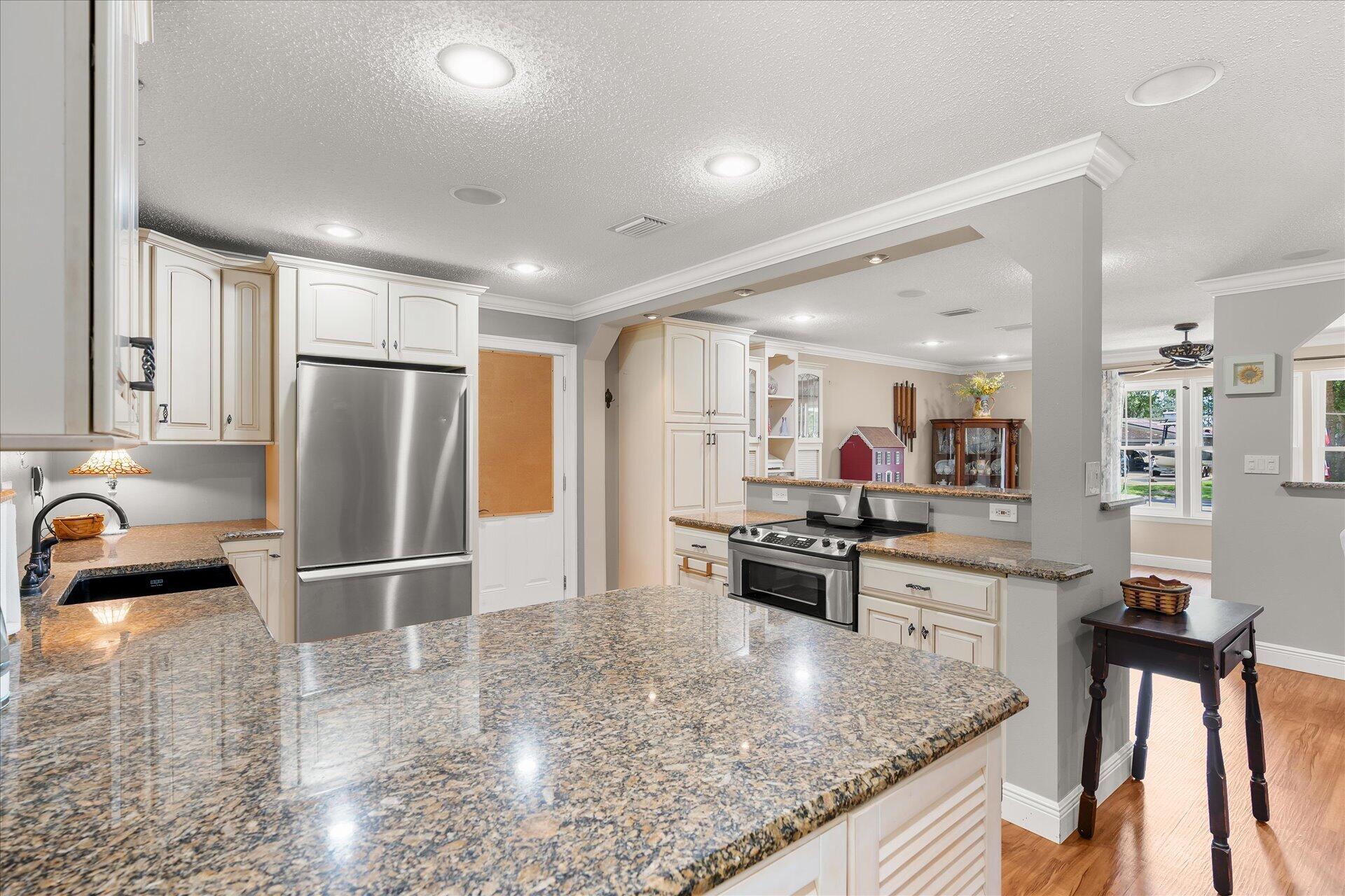 VICTORIA GARDENS 3 - Residential