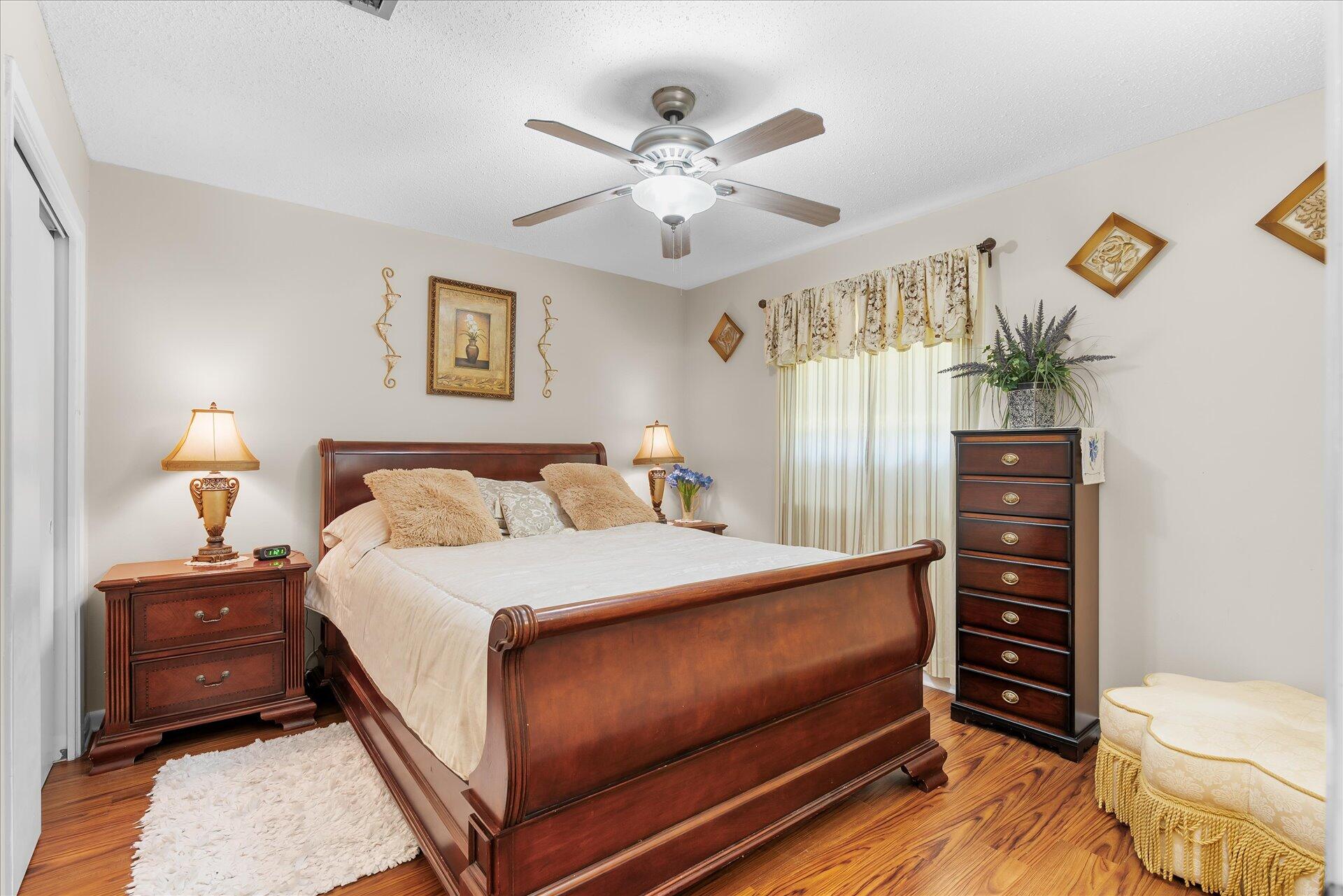 VICTORIA GARDENS 3 - Residential