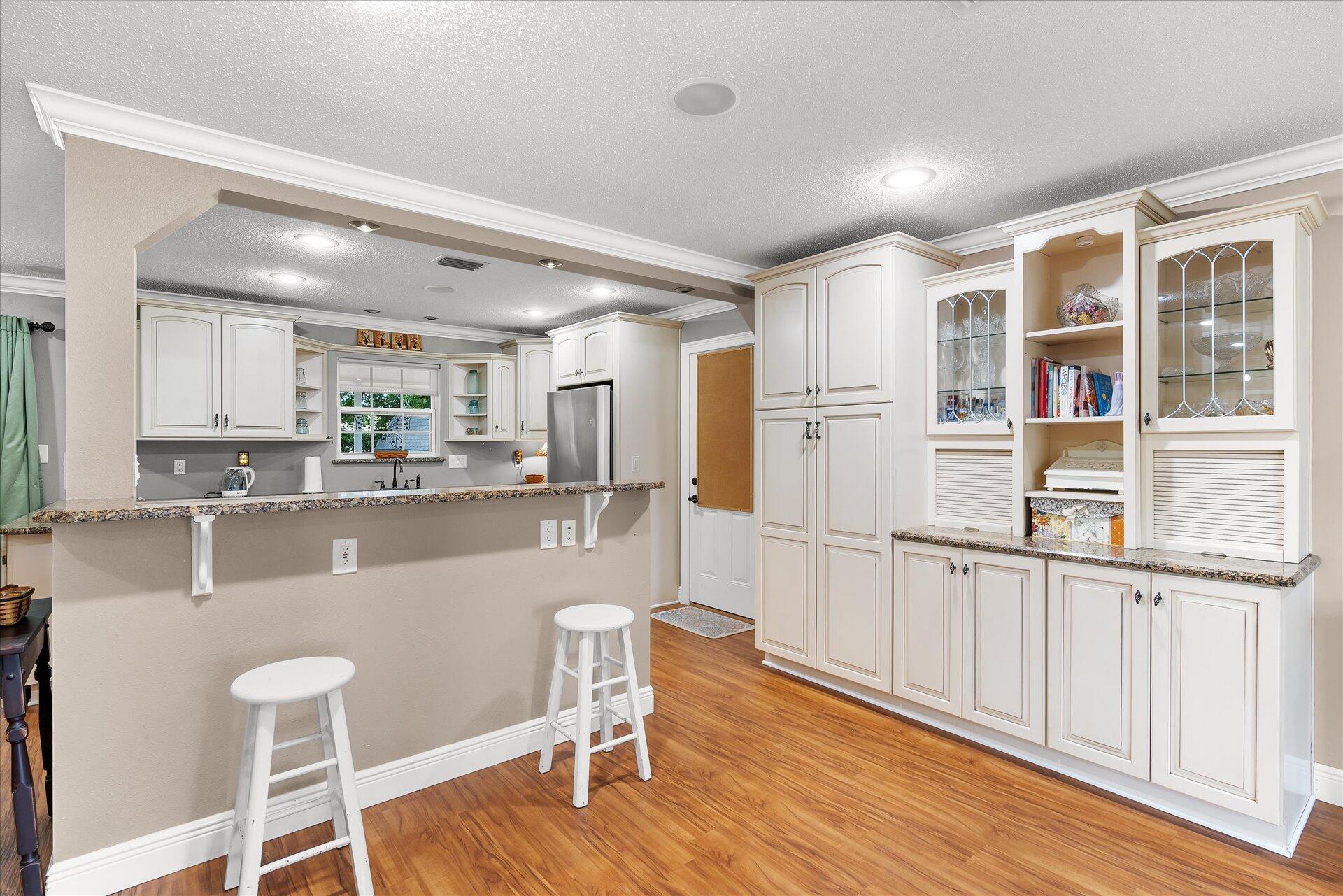 VICTORIA GARDENS 3 - Residential