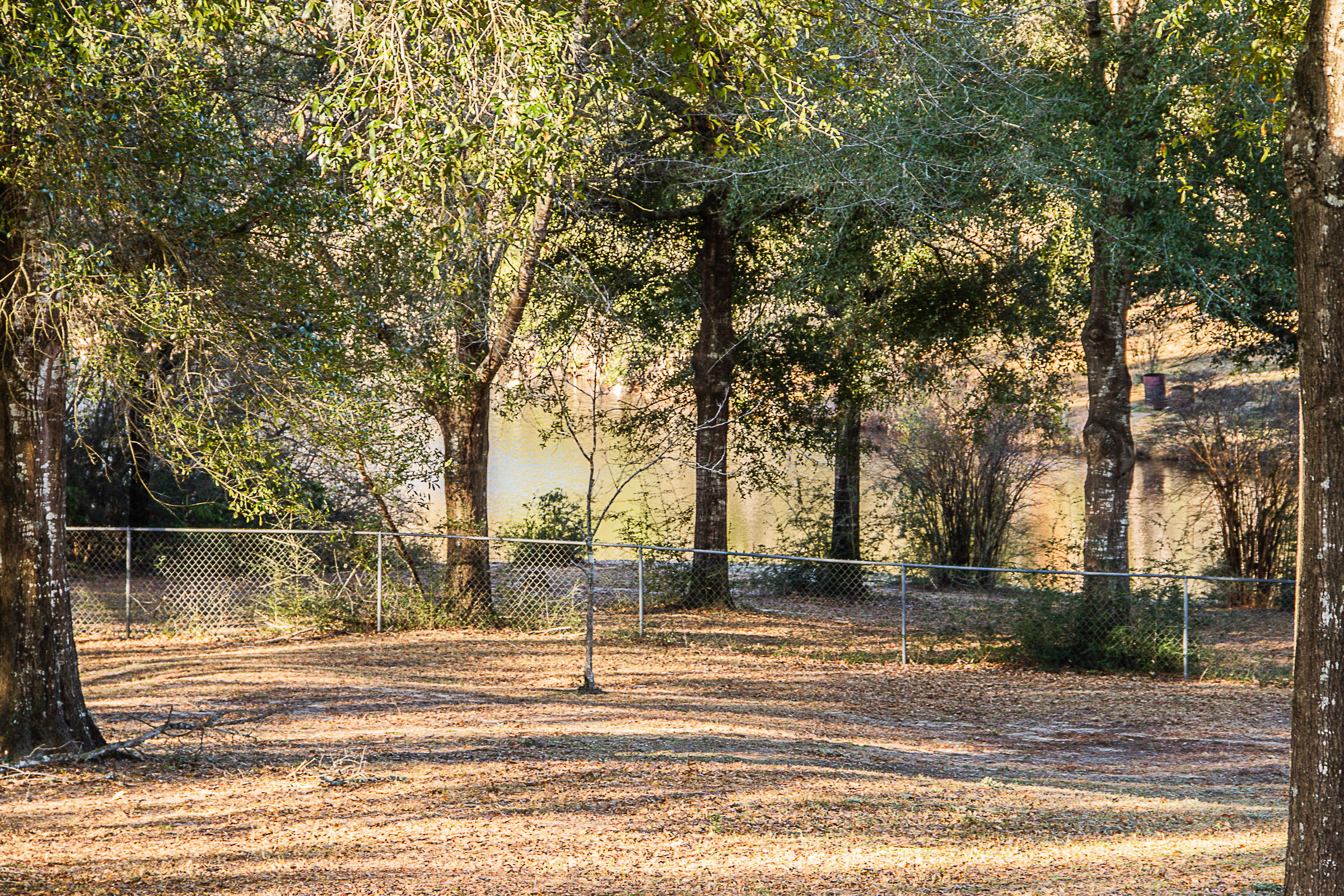 KENNEDY LAKE - Residential