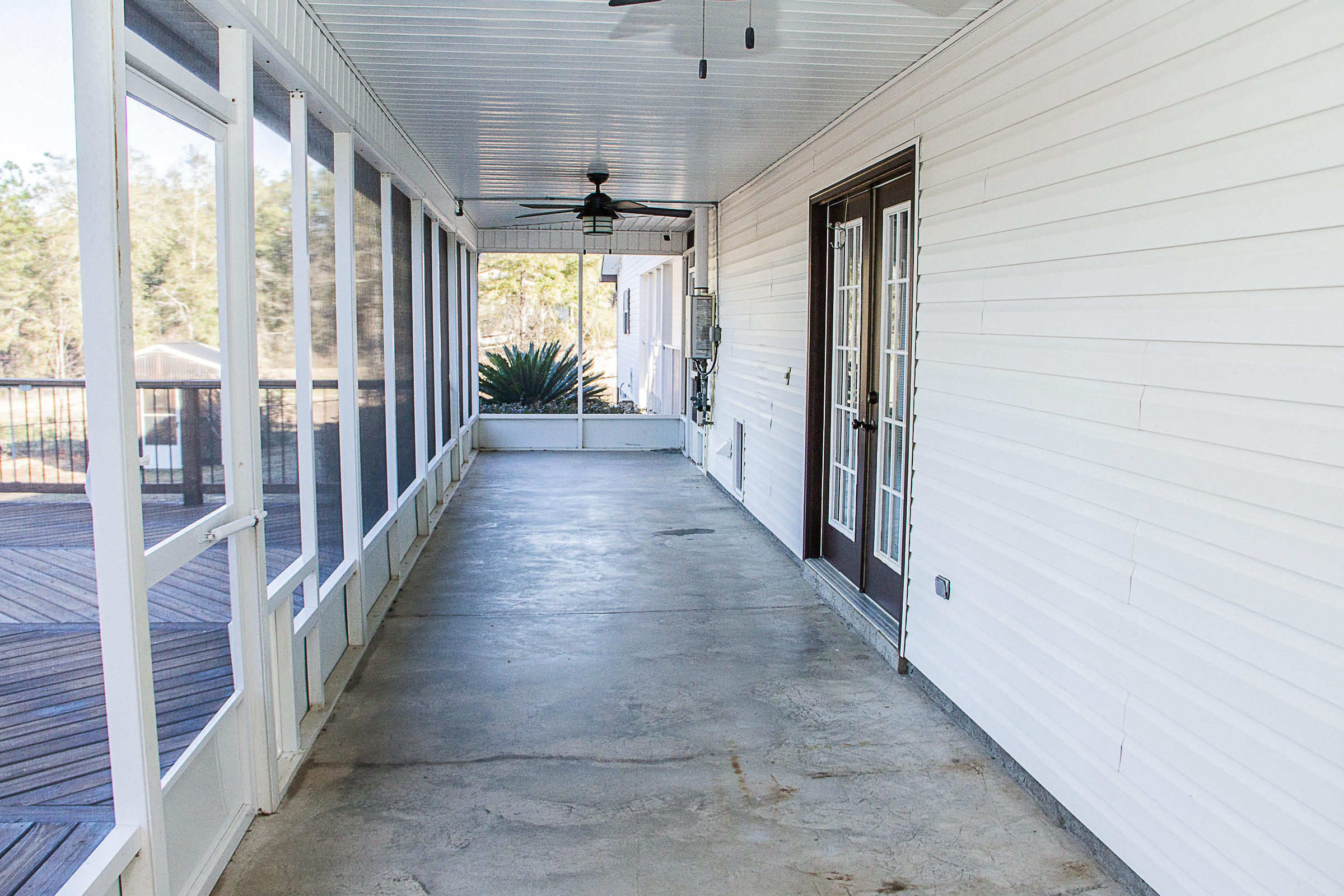 KENNEDY LAKE - Residential