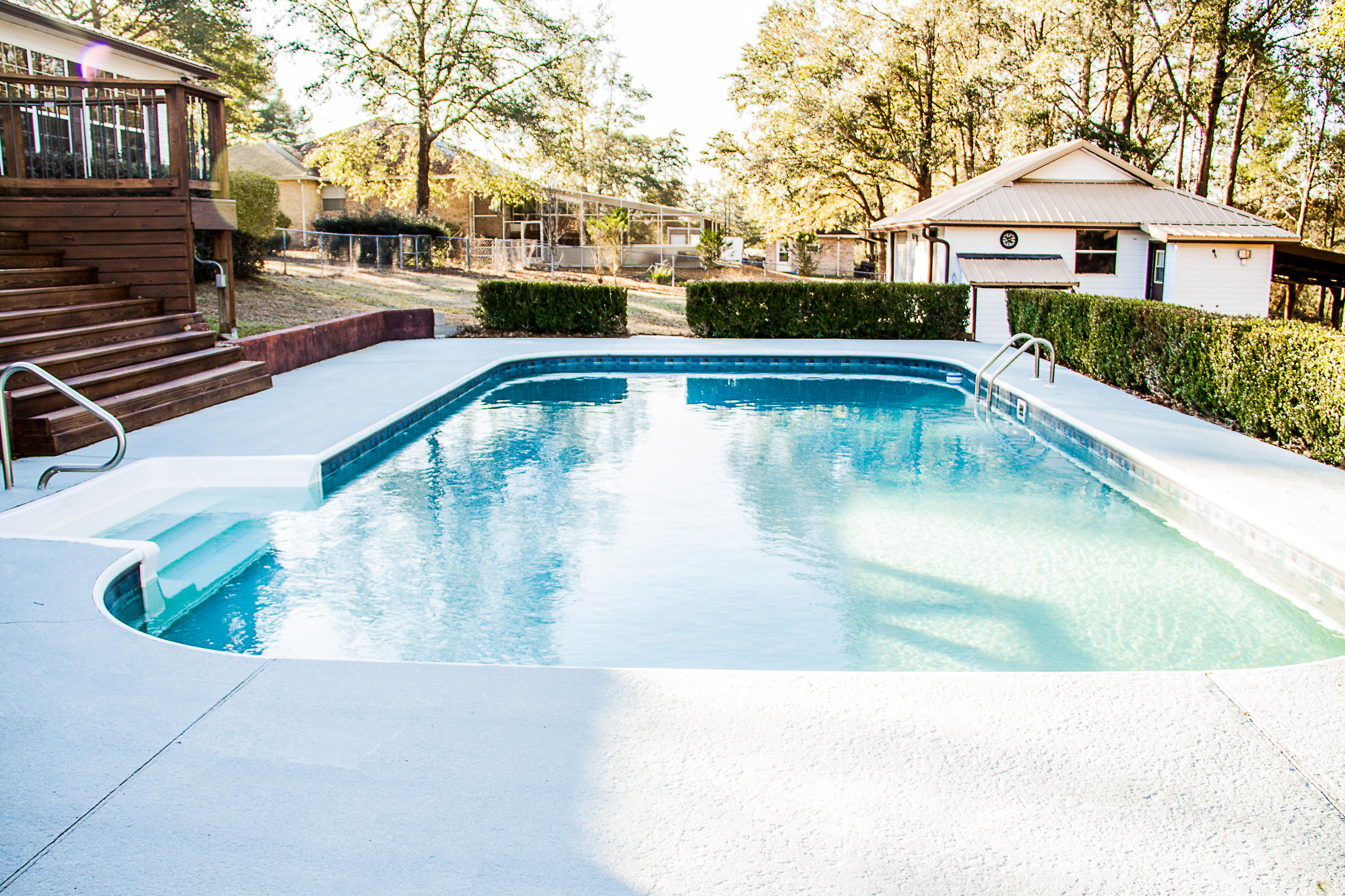 KENNEDY LAKE - Residential