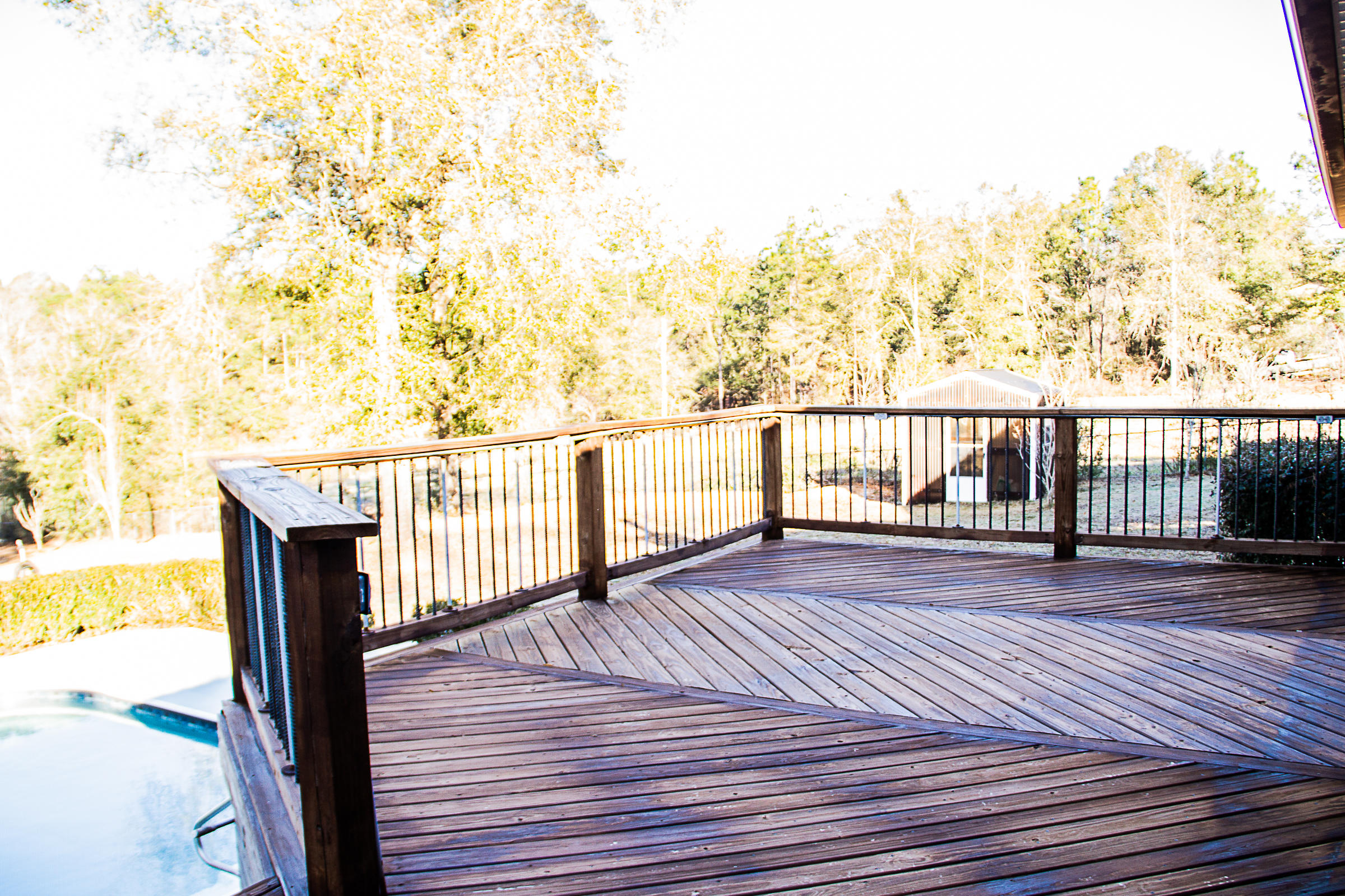 KENNEDY LAKE - Residential