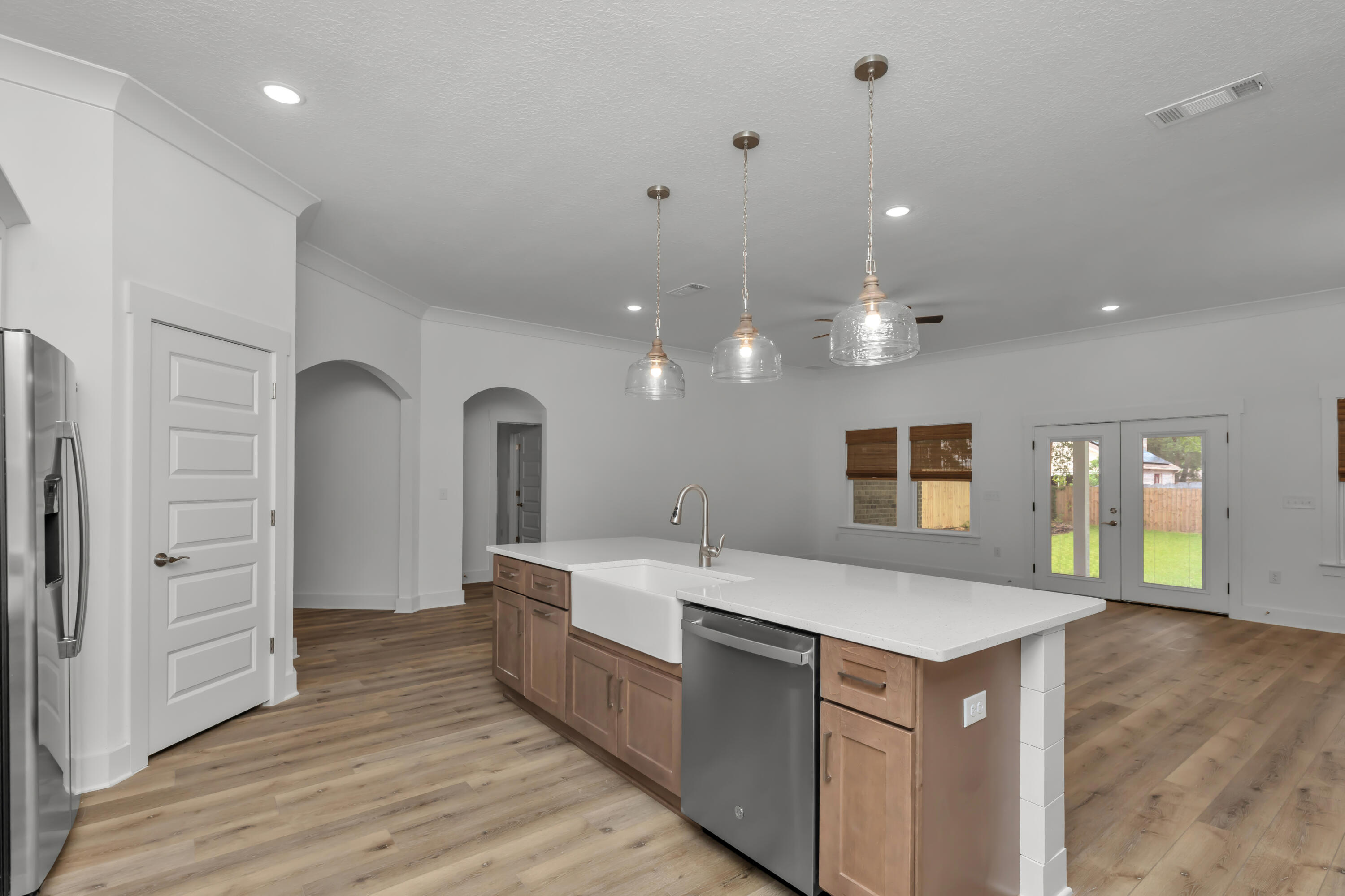 SUNSET STRIP - Residential