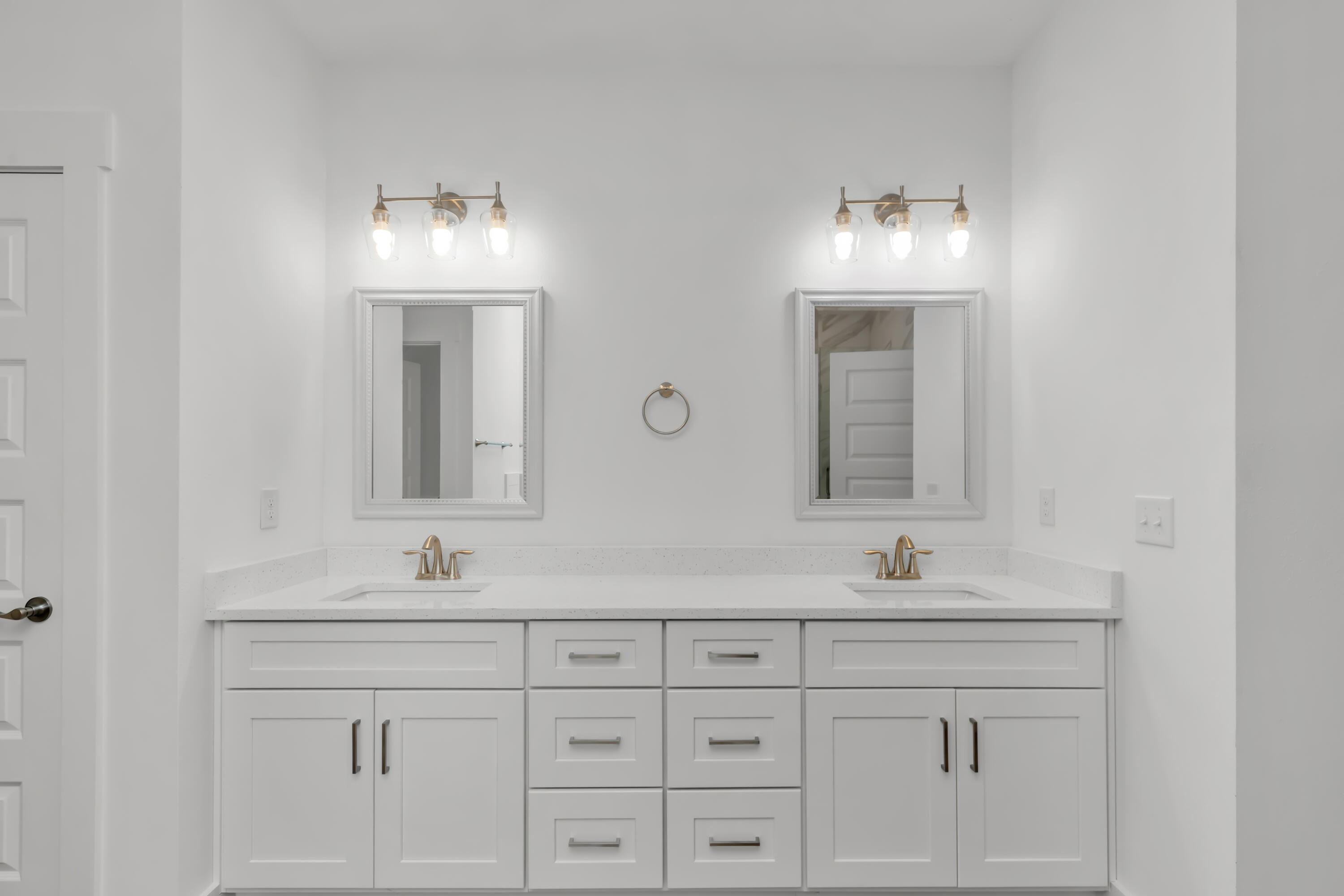 SUNSET STRIP - Residential